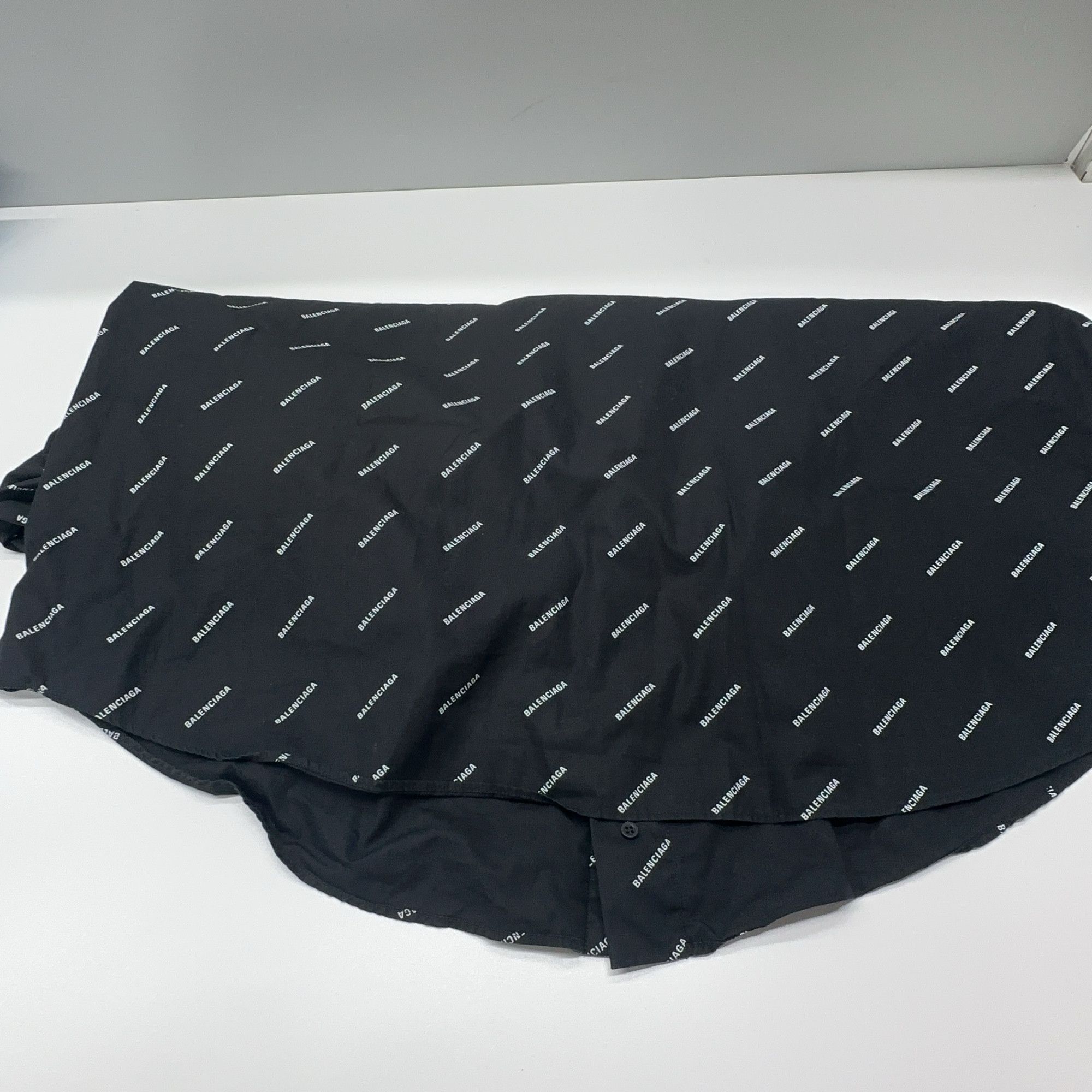 Balenciaga Balenciaga All Over Logo Button Up Shirt Size M Size US XXS / EU 40 - 11 Thumbnail