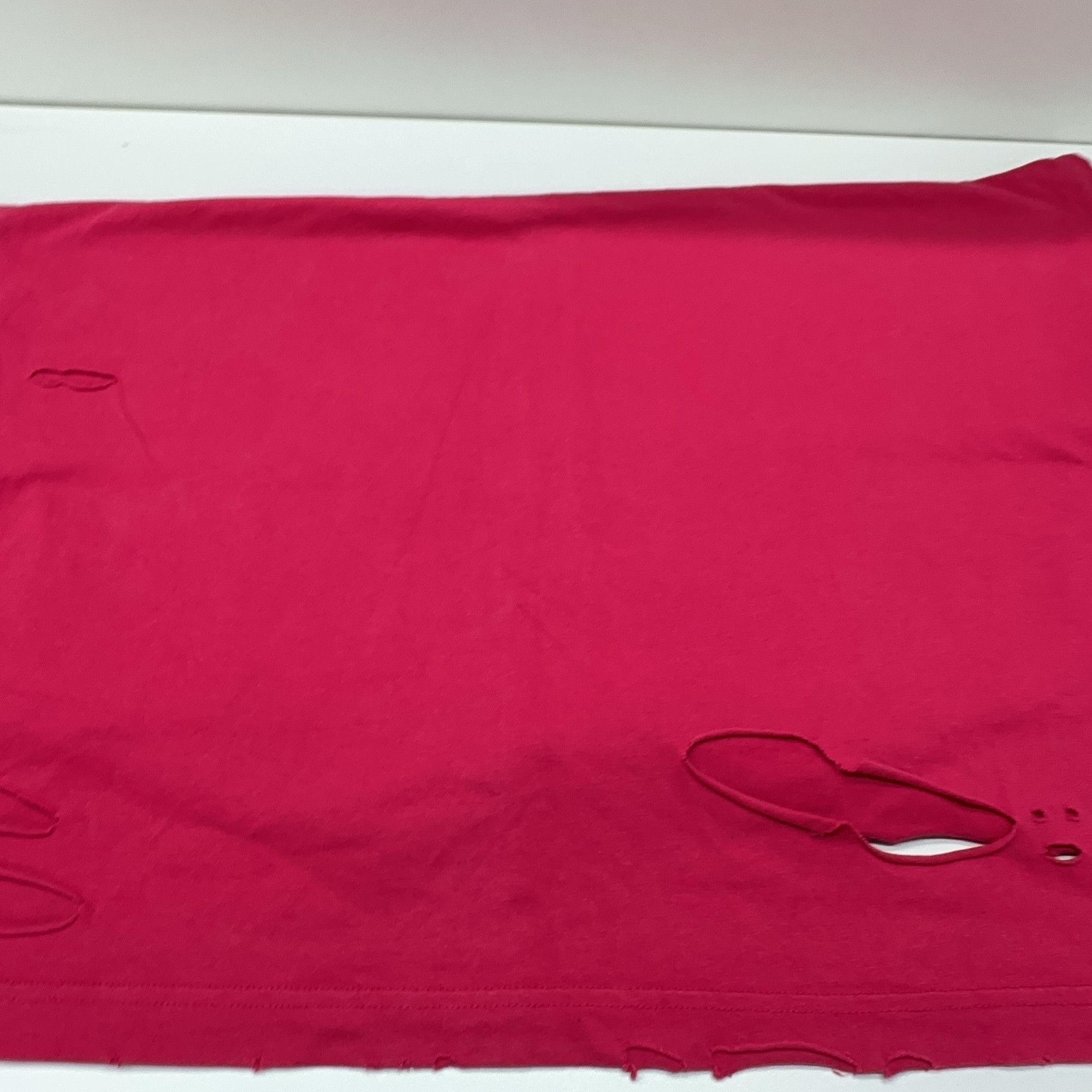 Balenciaga Balenciaga Logo Distressed T-Shirt Red M Size US M / EU 48-50 / 2 - 13 Thumbnail