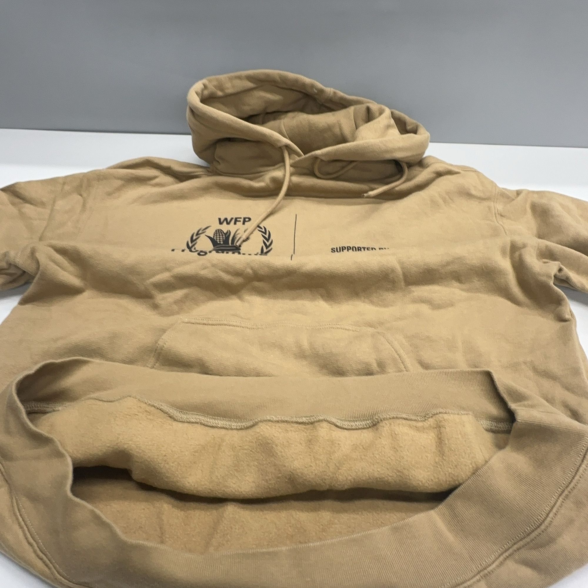 Balenciaga Balenciaga x WFP Logo Hoodie Size S Size US S / EU 44-46 / 1 - 6 Thumbnail