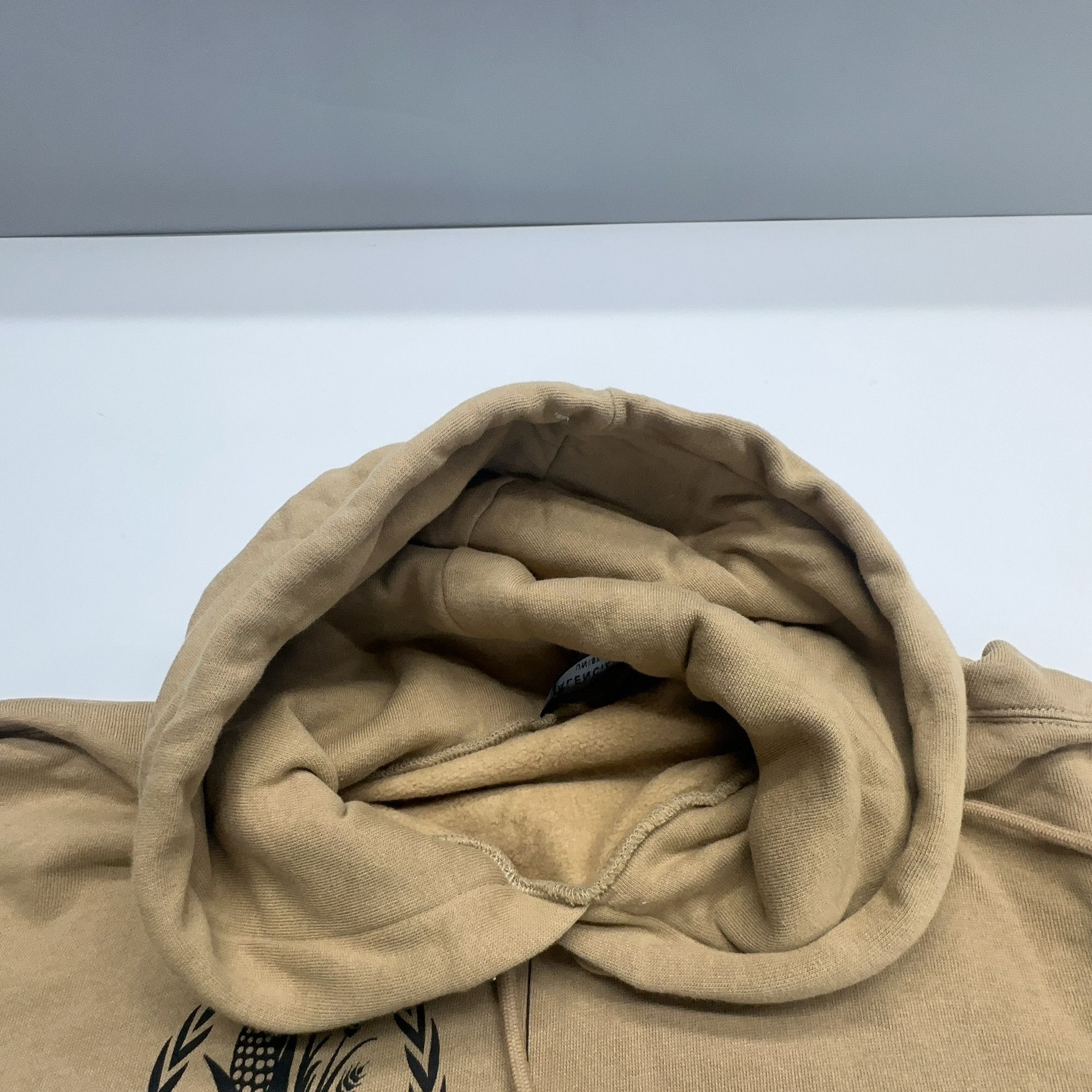 Balenciaga Balenciaga x WFP Logo Hoodie Size S Size US S / EU 44-46 / 1 - 5 Thumbnail
