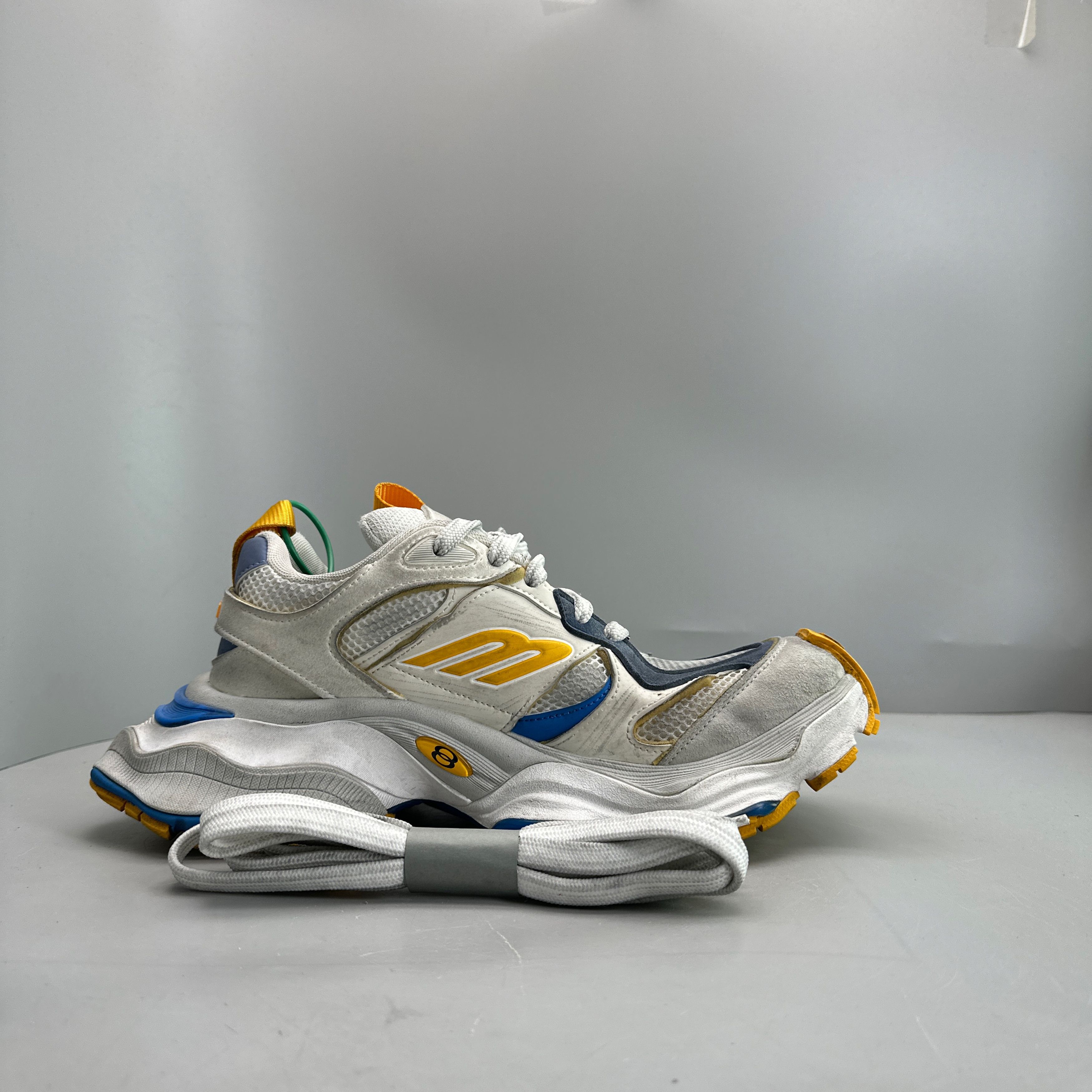 Balenciaga Balenciaga Cargo Sneakers Size 40 Size US 7 / EU 40 - 10 Thumbnail