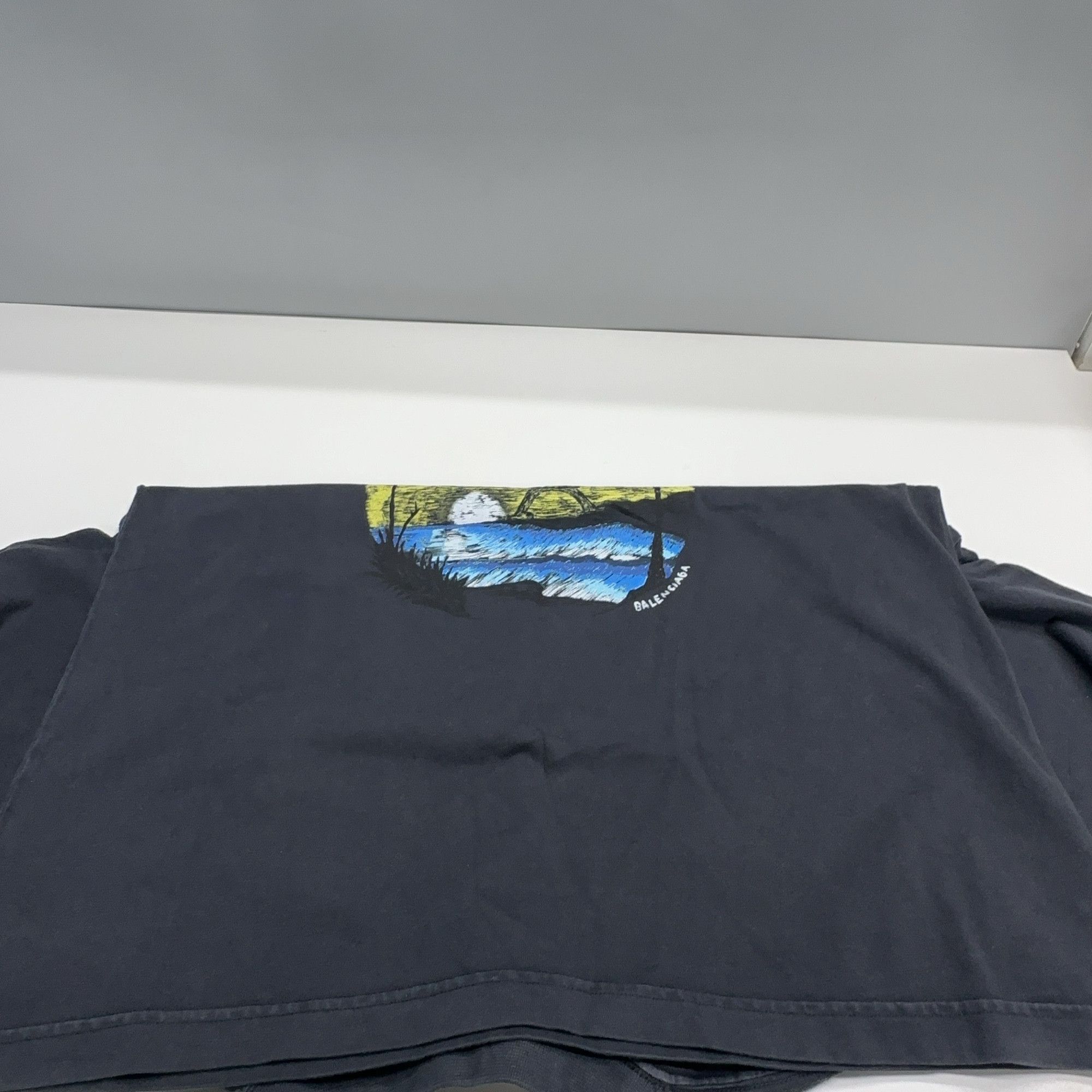 Balenciaga Balenciaga Paris Graphic T-Shirt Size S Size US S / EU 44-46 / 1 - 11 Thumbnail