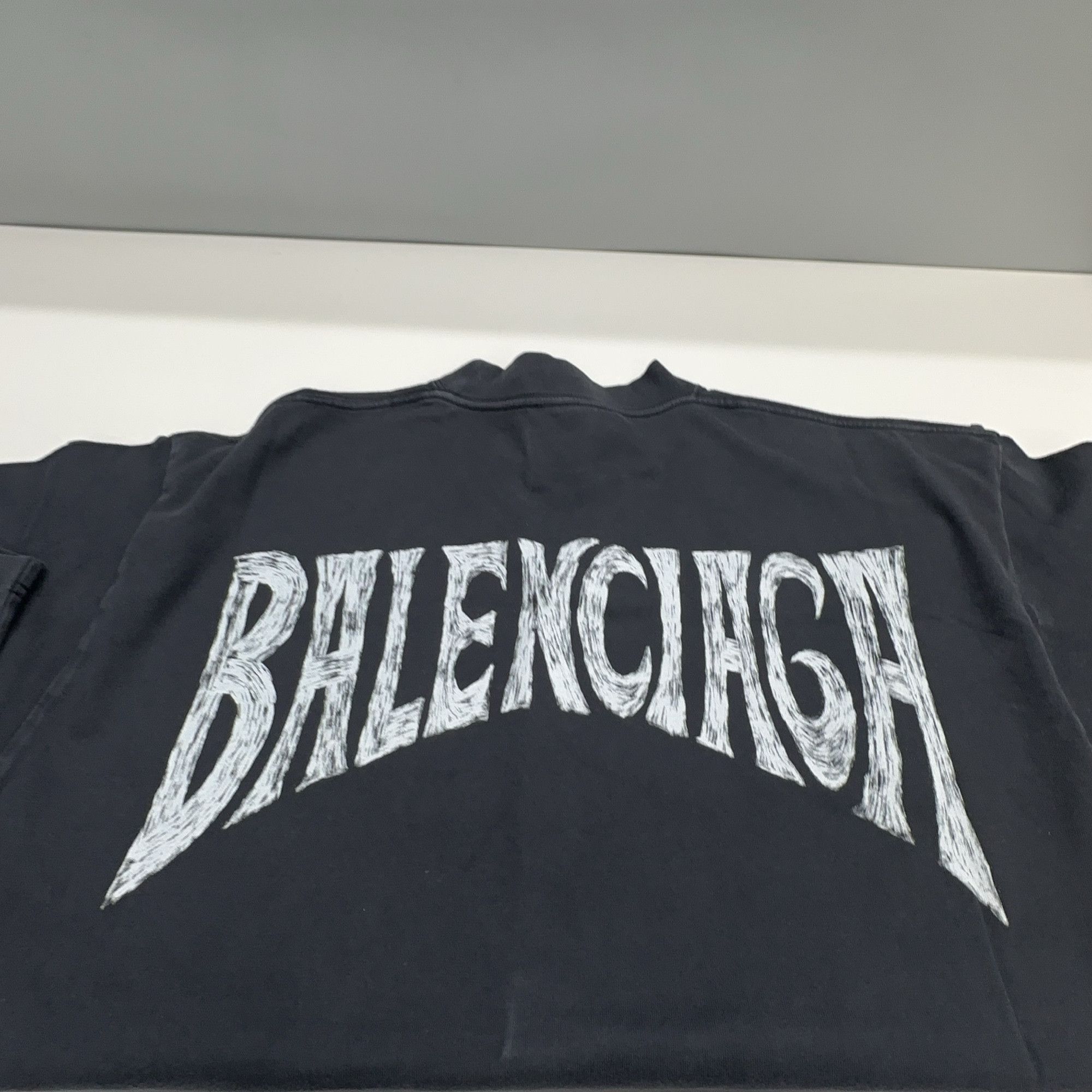 Balenciaga Balenciaga Paris Graphic T-Shirt Size S Size US S / EU 44-46 / 1 - 14 Thumbnail