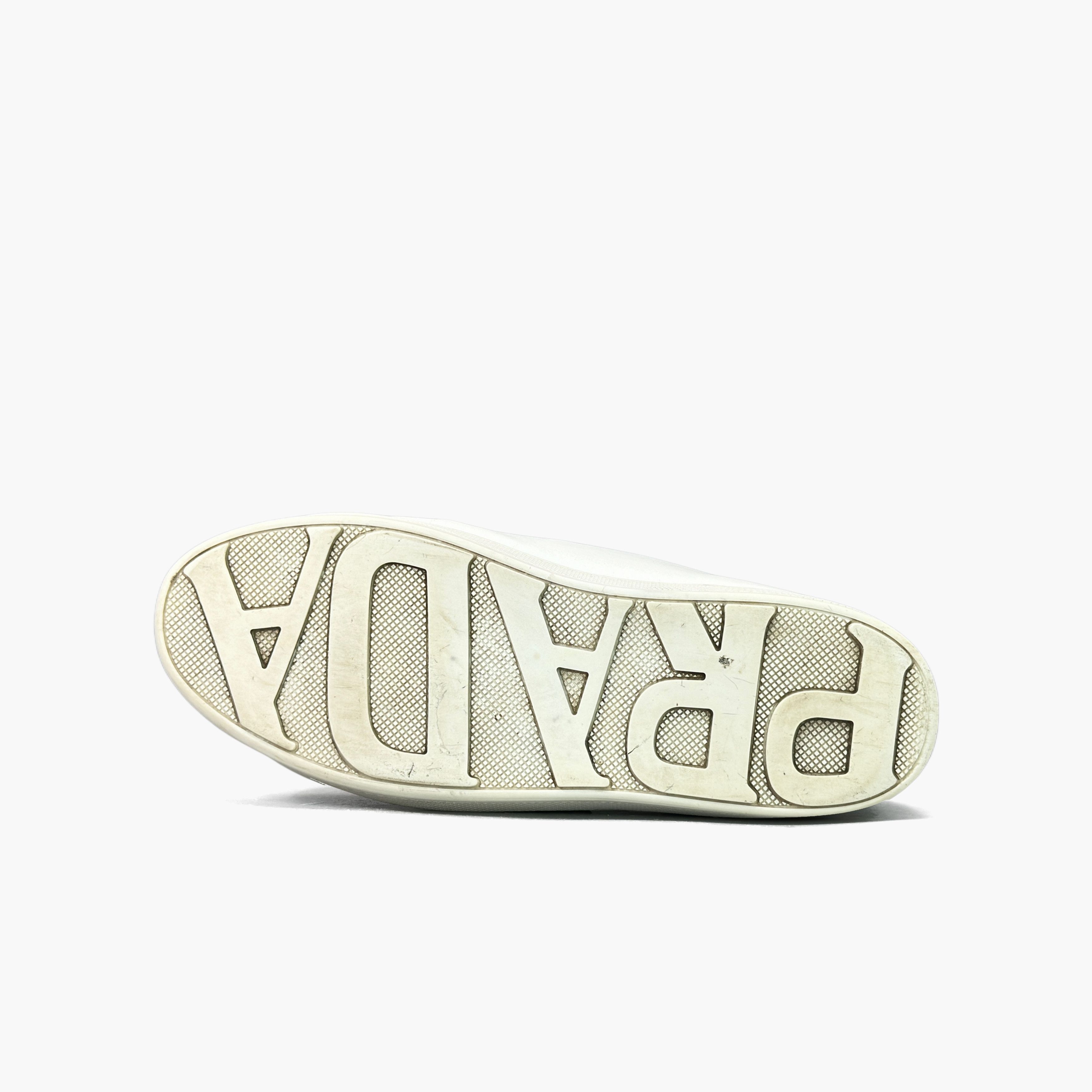 Prada Prada Comic Patch Low-Top Sneakers Size 38 Size US 8 / IT 38 - 8 Thumbnail