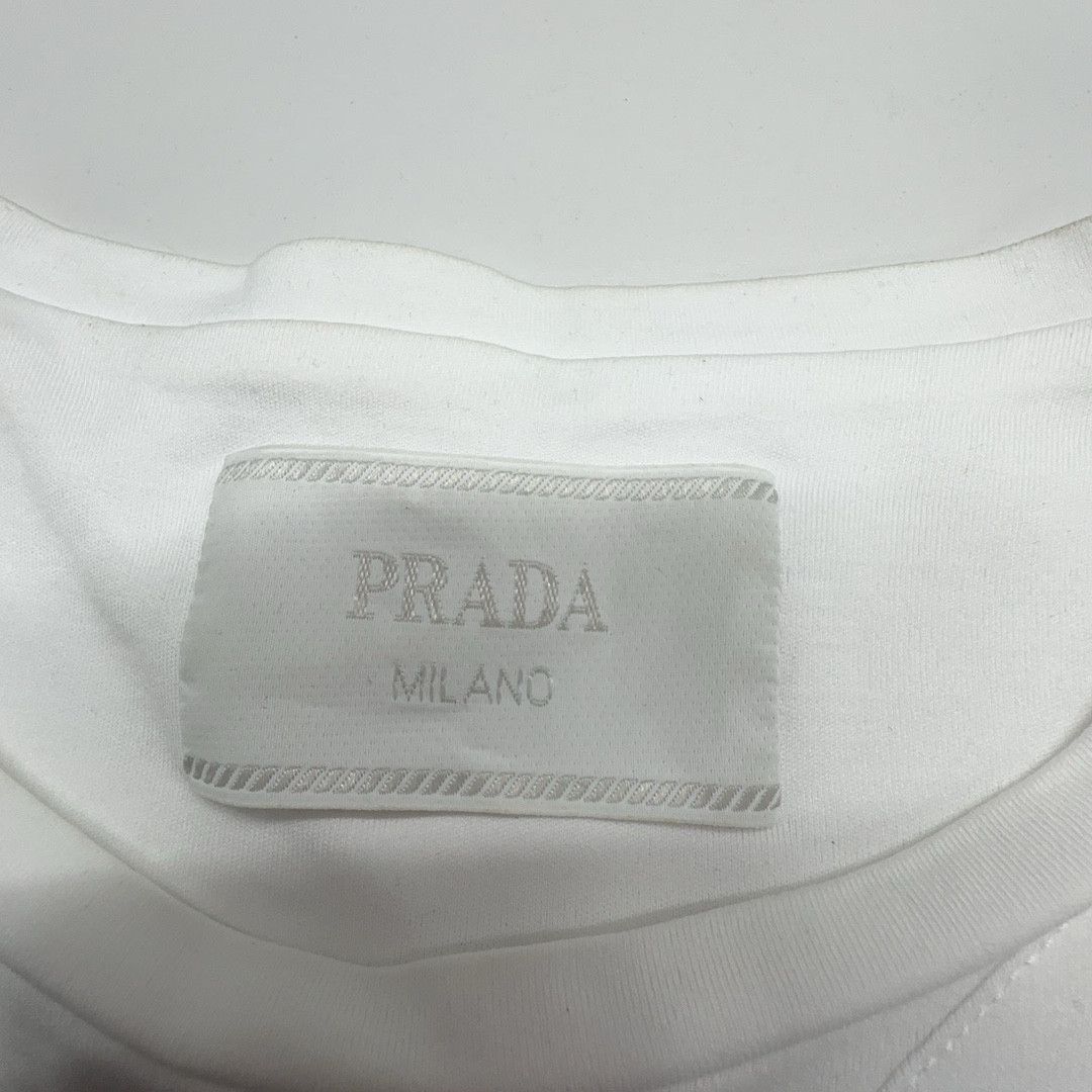 Prada Prada Triangle Logo Patch T-Shirt Size S Size US S / EU 44-46 / 1 - 3 Thumbnail