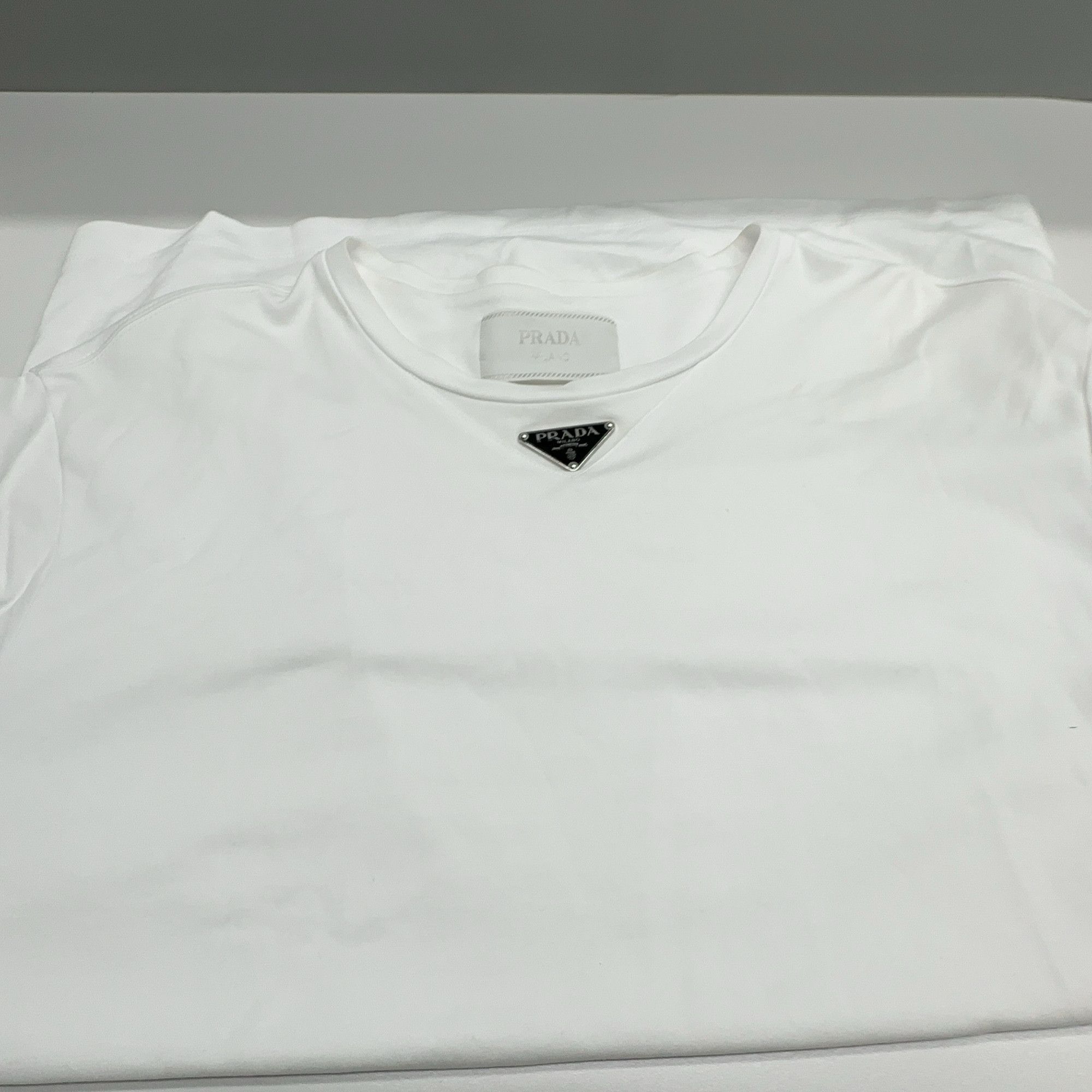 Prada Prada Triangle Logo Patch T-Shirt Size S Size US S / EU 44-46 / 1 - 7 Thumbnail