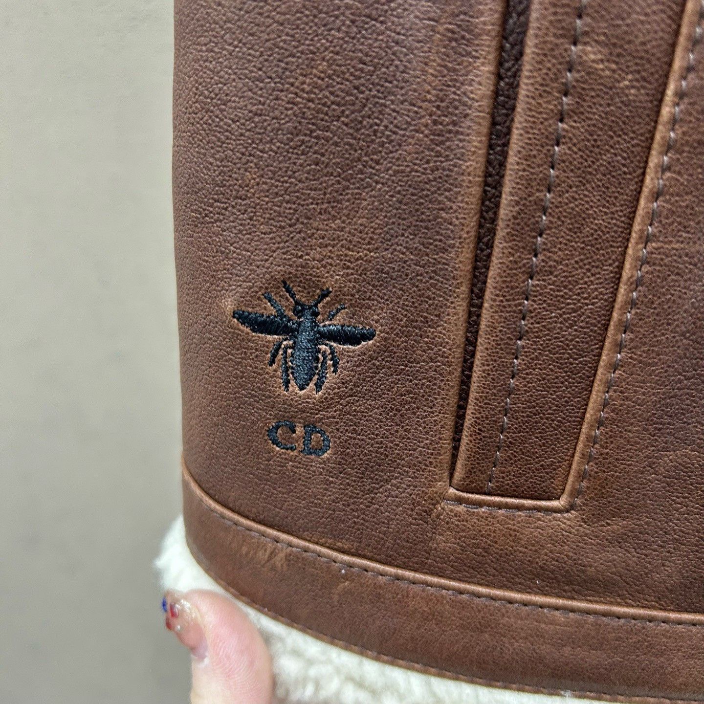 Dior Dior Bee Embroidered Shearling Vest Size 36 Size XS / US 0-2 / IT 36-38 - 4 Thumbnail