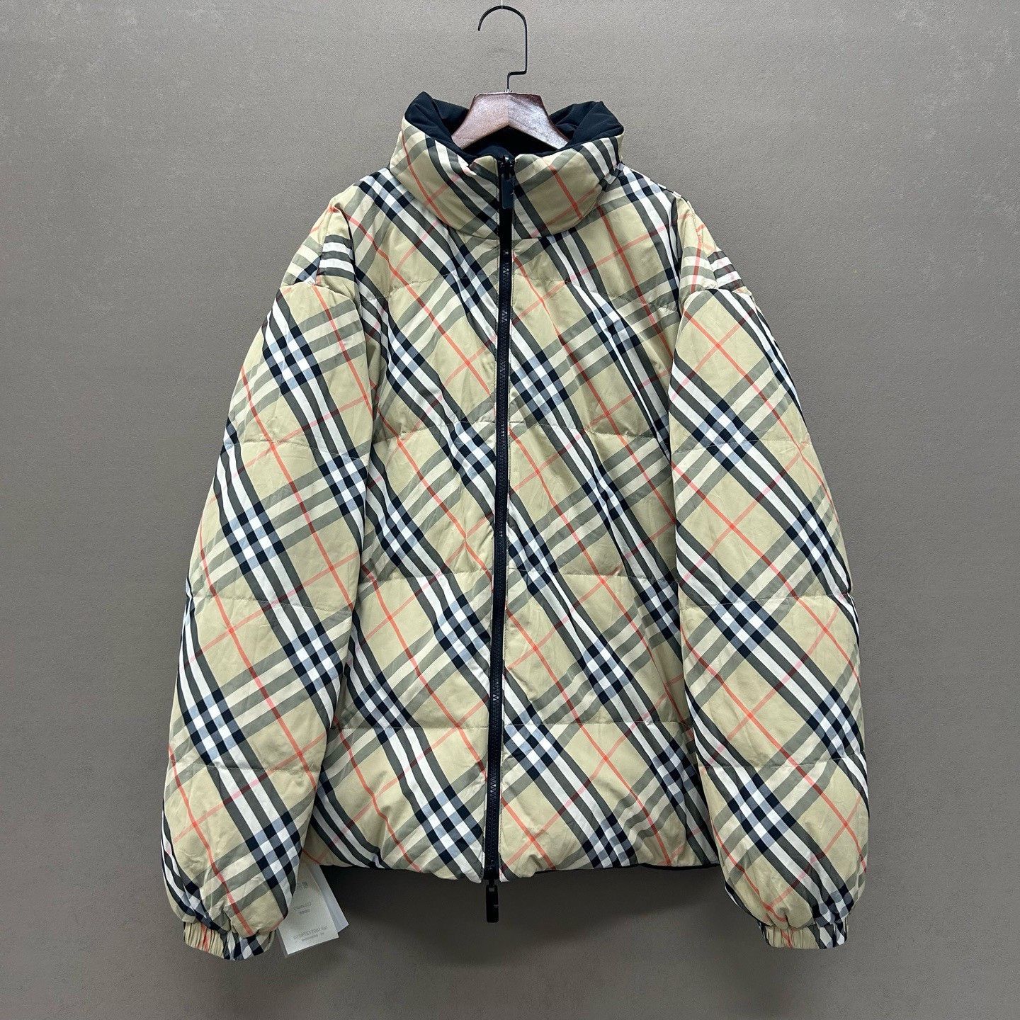 Burberry Burberry Reversible Plaid Down Jacket Size L Size US L / EU 52-54 / 3 - 2 Thumbnail
