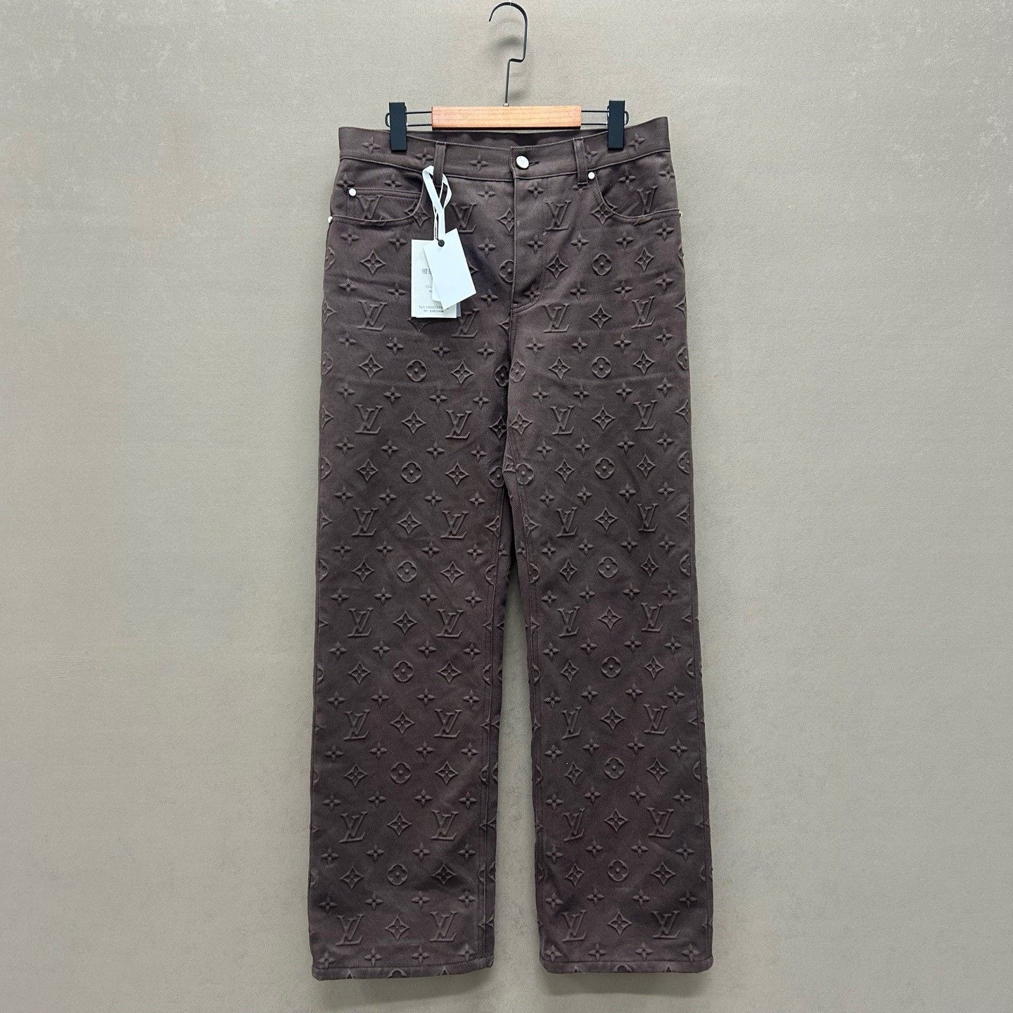 Louis Vuitton Louis Vuitton Monogram Debossed Jeans Size 34 Size US 34 / EU 50 - 2 Thumbnail