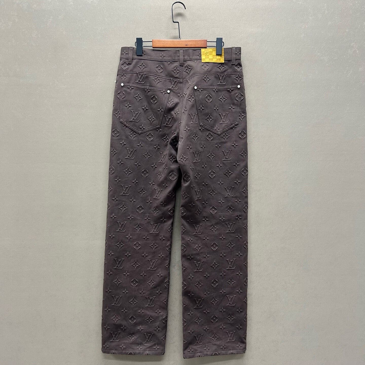 Louis Vuitton Louis Vuitton Monogram Debossed Jeans Size 34 Size US 34 / EU 50 - 3 Thumbnail