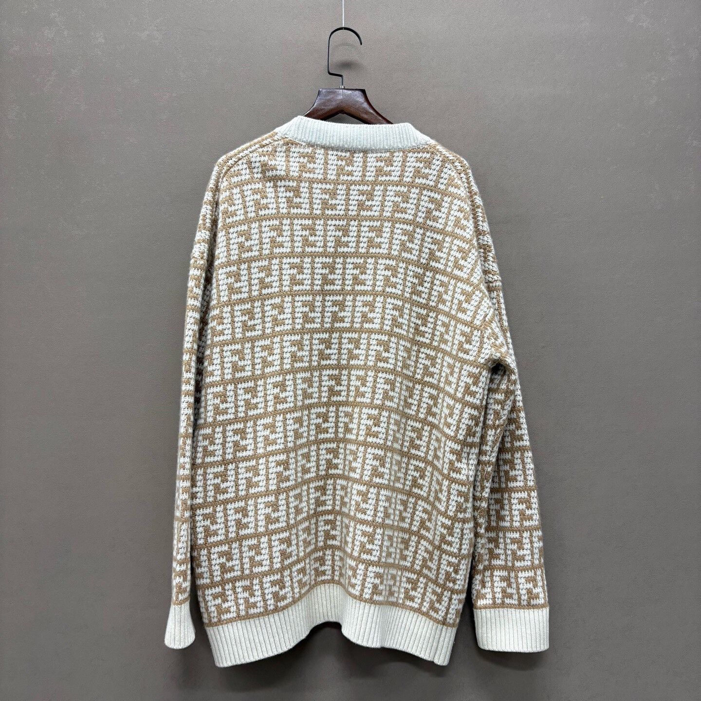 Fendi Fendi FF Logo Cashmere Cardigan Size IT 36 Size XS / US 0-2 / IT 36-38 - 3 Thumbnail