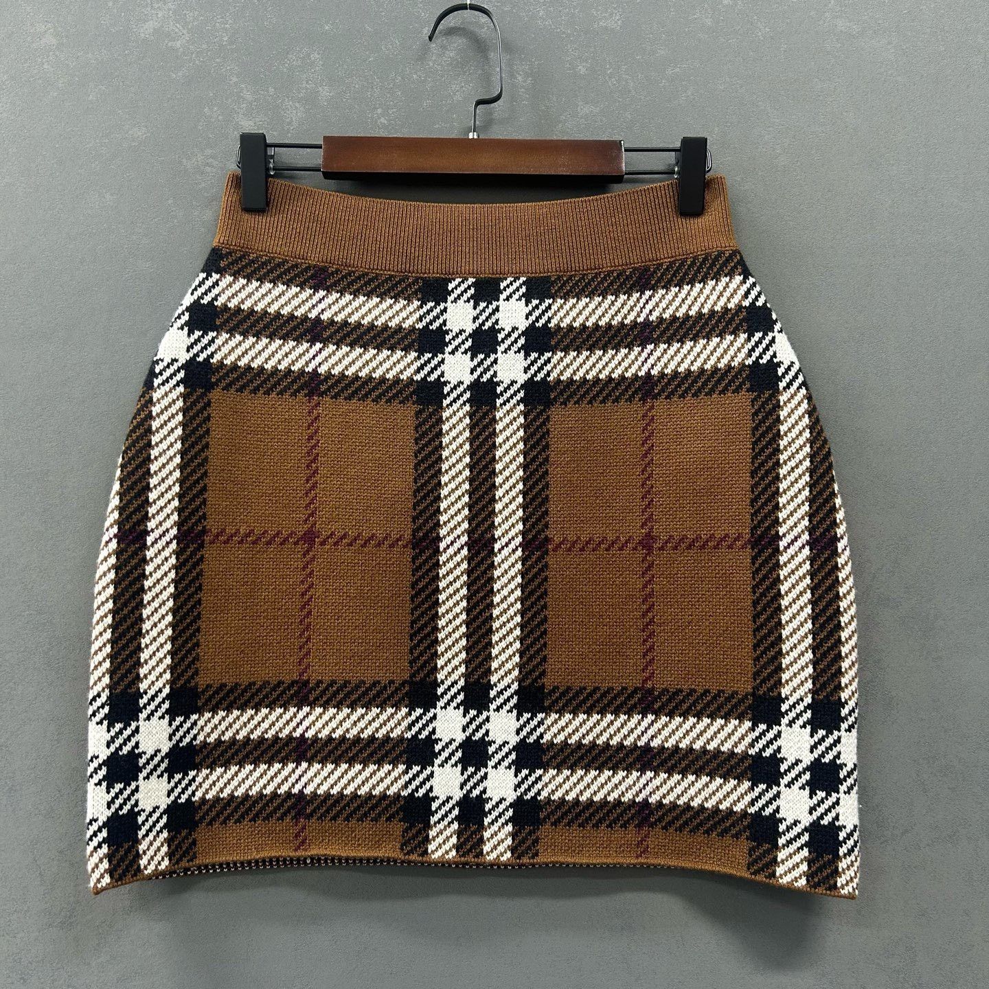 Burberry Burberry Plaid Knit Mini Skirt Size M Size 26" / US 2 / IT 38 - 3 Thumbnail