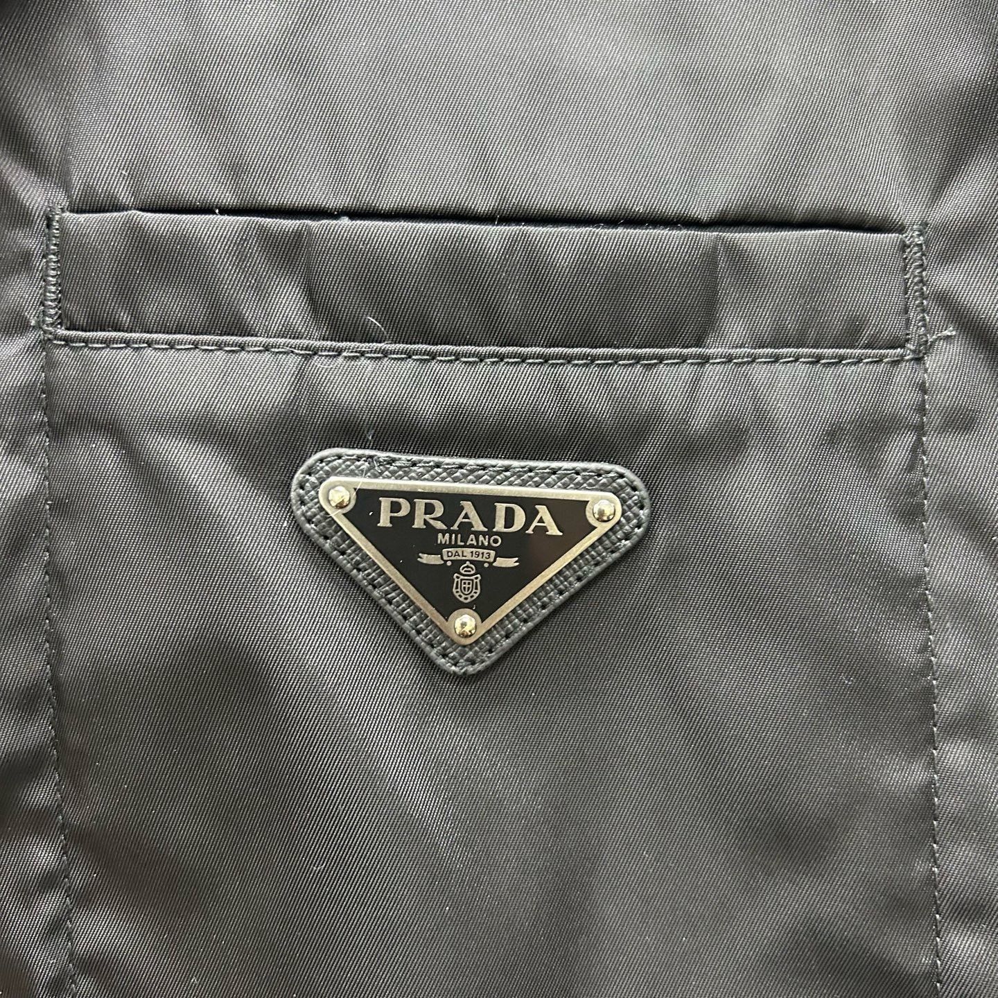 Prada Prada Re-Nylon Logo Hooded Jacket Size 36 Size XS / US 0-2 / IT 36-38 - 4 Thumbnail