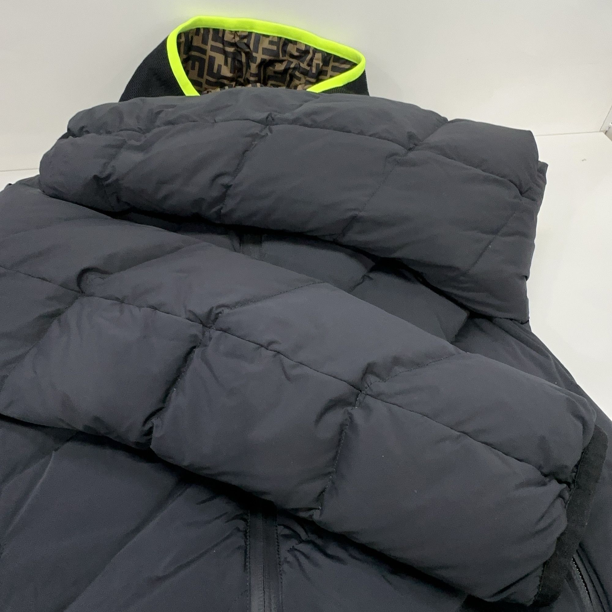 Fendi Fendi Reversible FF Down Jacket Size 48 Size US M / EU 48-50 / 2 - 10 Thumbnail