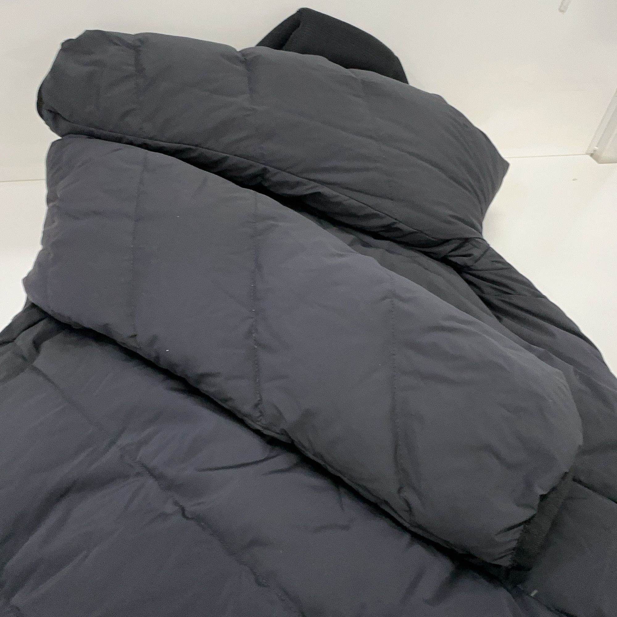 Fendi Fendi Reversible FF Down Jacket Size 48 Size US M / EU 48-50 / 2 - 13 Thumbnail