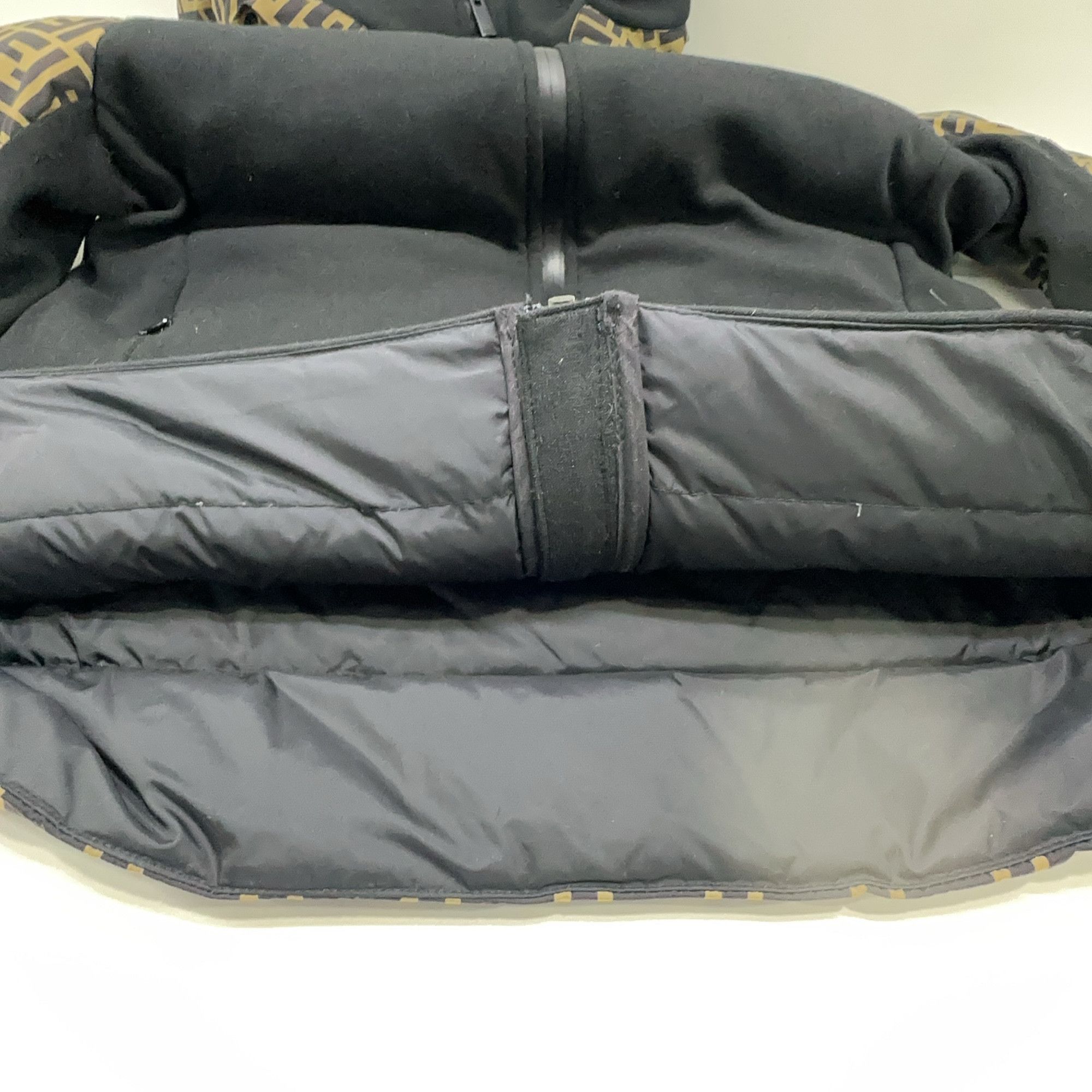 Fendi Fendi FF Logo Hooded Down Jacket Size 46 Size US S / EU 44-46 / 1 - 9 Thumbnail