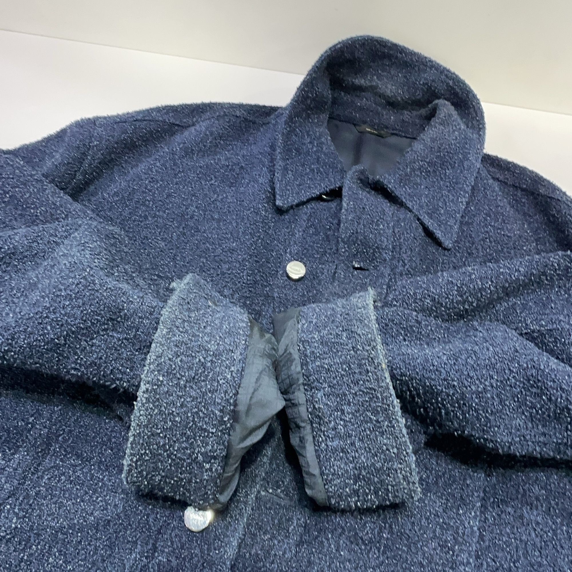 Fendi Fendi Textured Button Up Jacket Size L Size US L / EU 52-54 / 3 - 8 Thumbnail