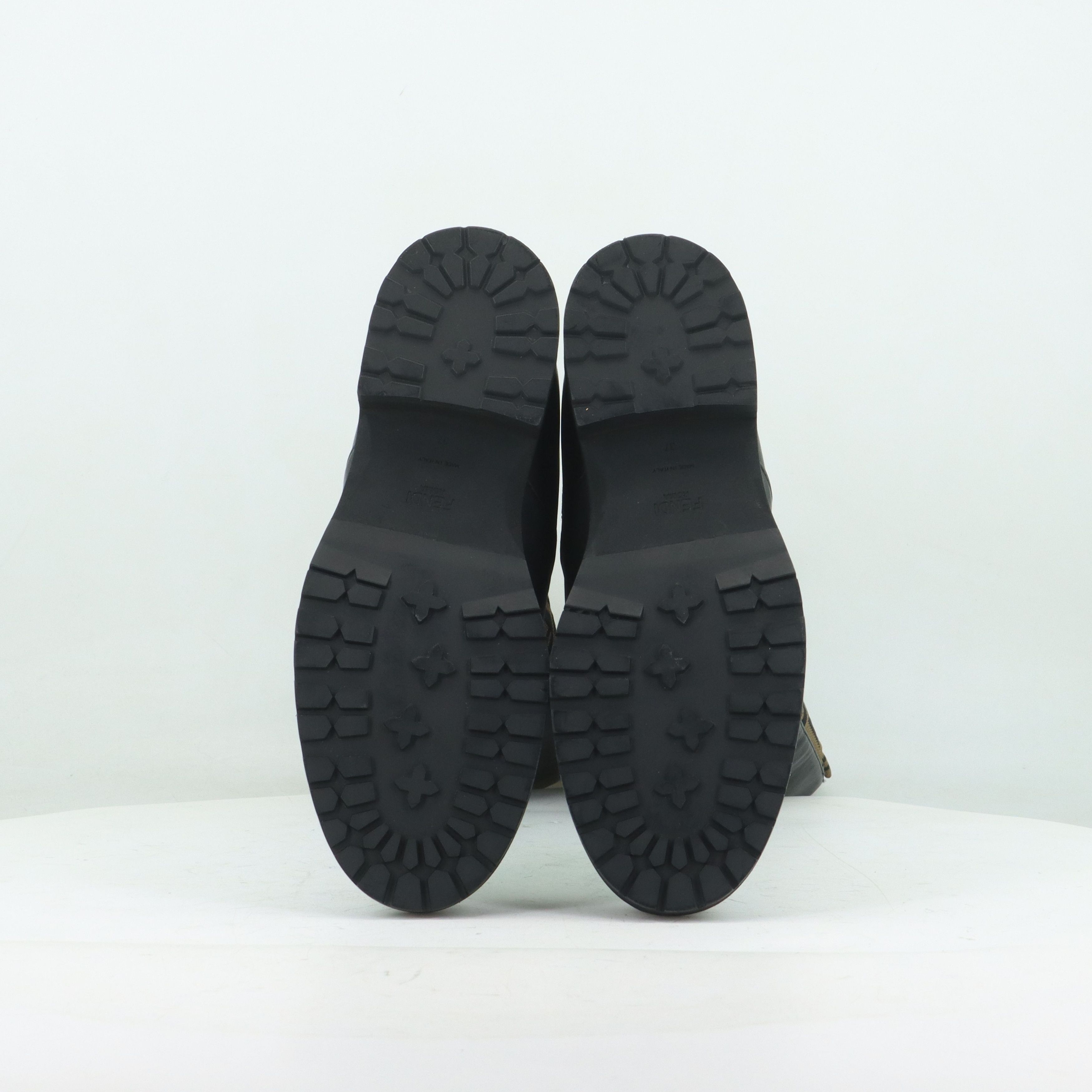 Fendi Fendi FF Monogram Rockoko Boots Size 37 Size US 7 / IT 37 - 8 Thumbnail