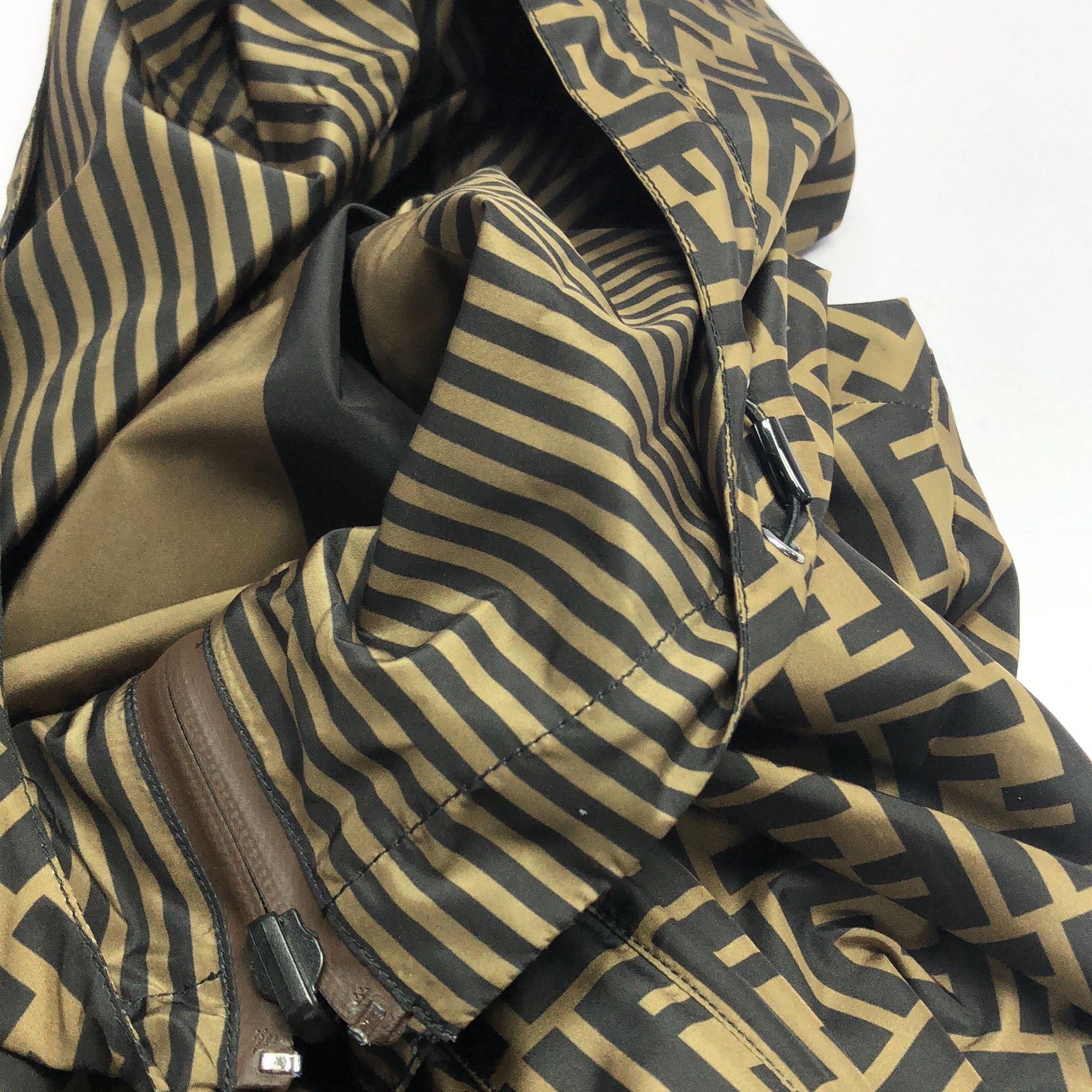 Fendi Fendi FF Logo Reversible Windbreaker Size L Size US L / EU 52-54 / 3 - 7 Thumbnail