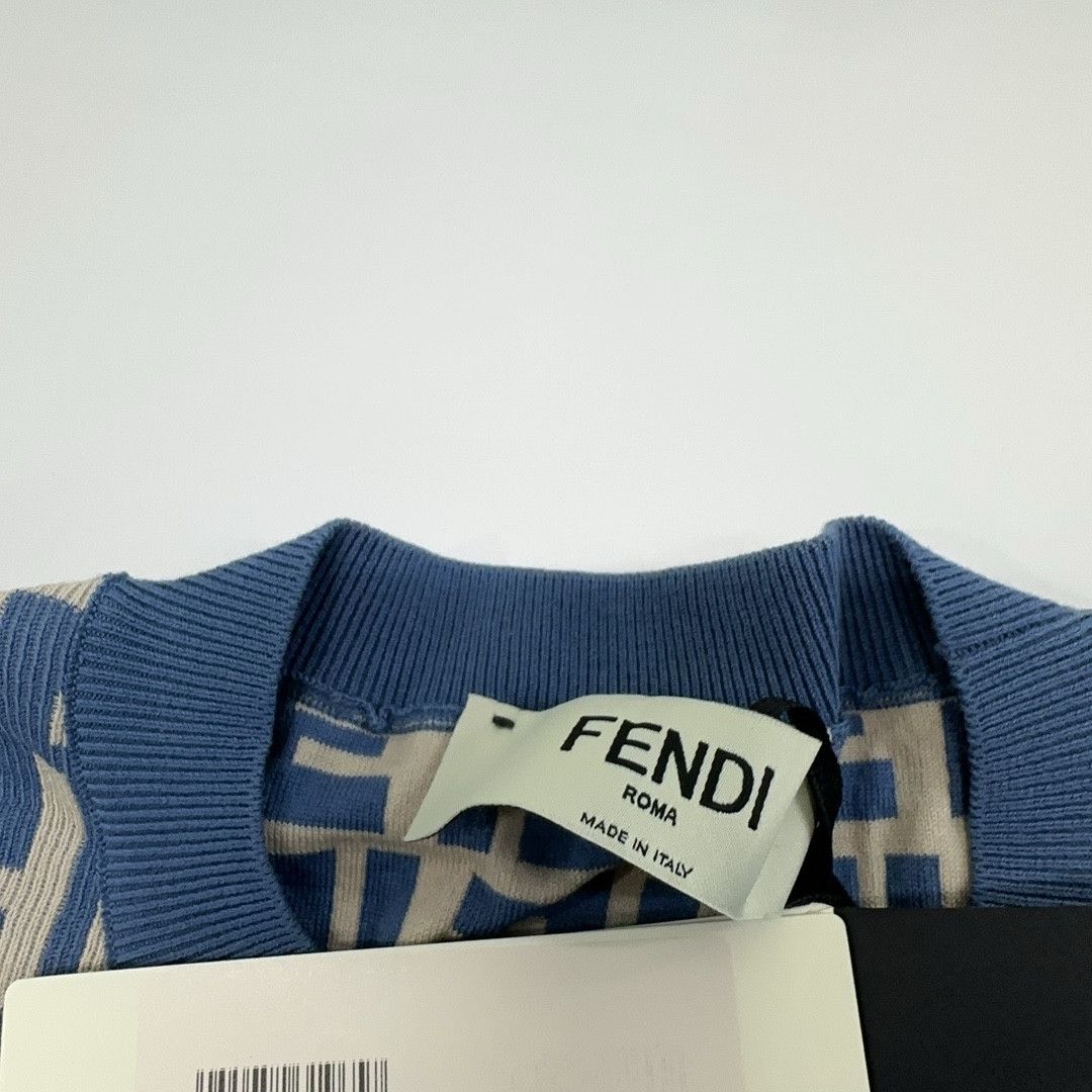 Fendi Fendi FF Logo Short Sleeve Sweater IT 42 Size M / US 6-8 / IT 42-44 - 5 Thumbnail