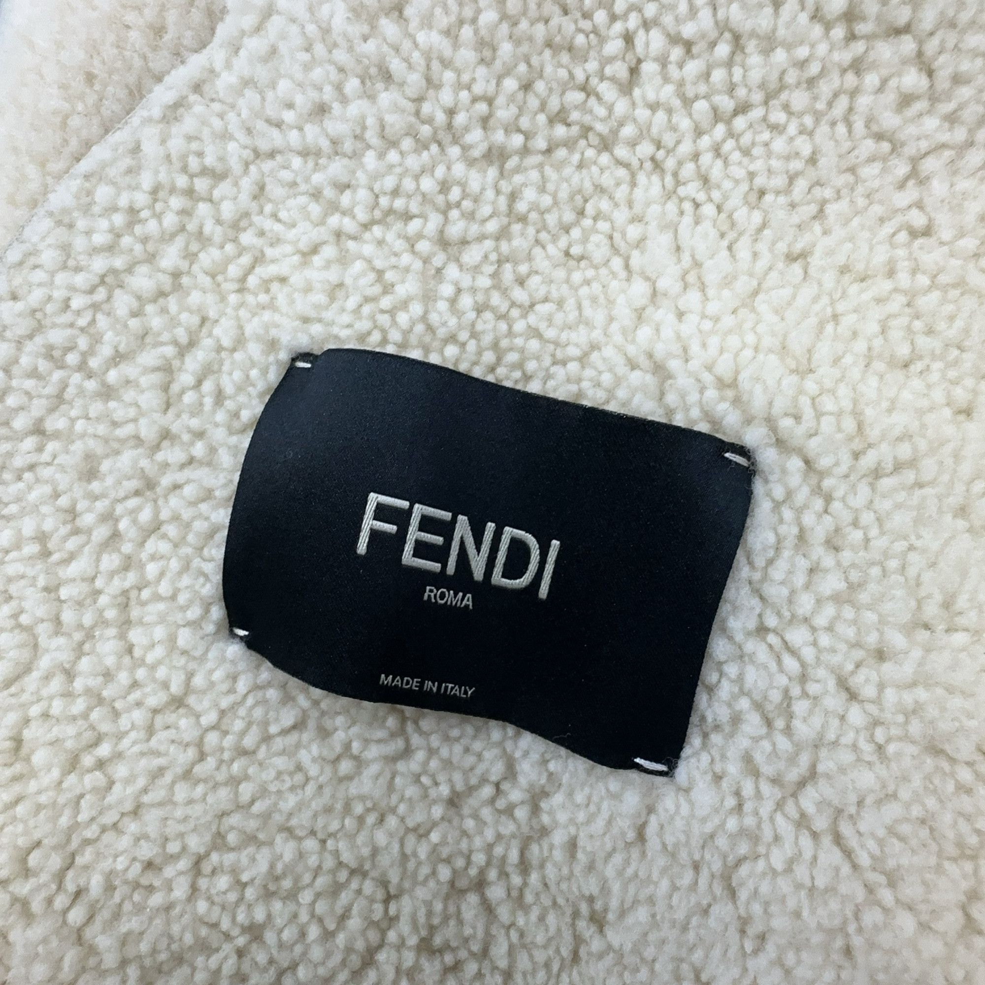 Fendi Fendi Lamb Shearling Long Coat Size 36 Size XS / US 0-2 / IT 36-38 - 4 Thumbnail