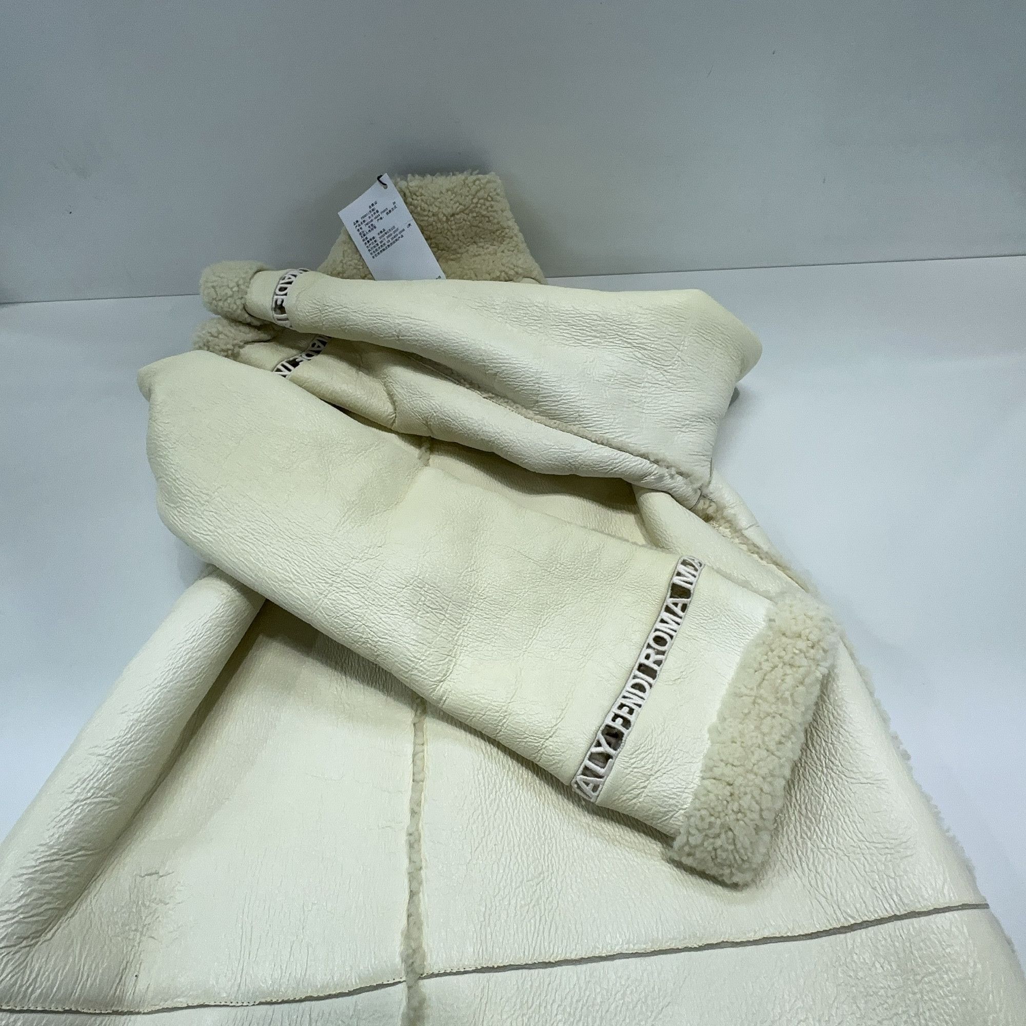 Fendi Fendi Lamb Shearling Long Coat Size 36 Size XS / US 0-2 / IT 36-38 - 10 Thumbnail