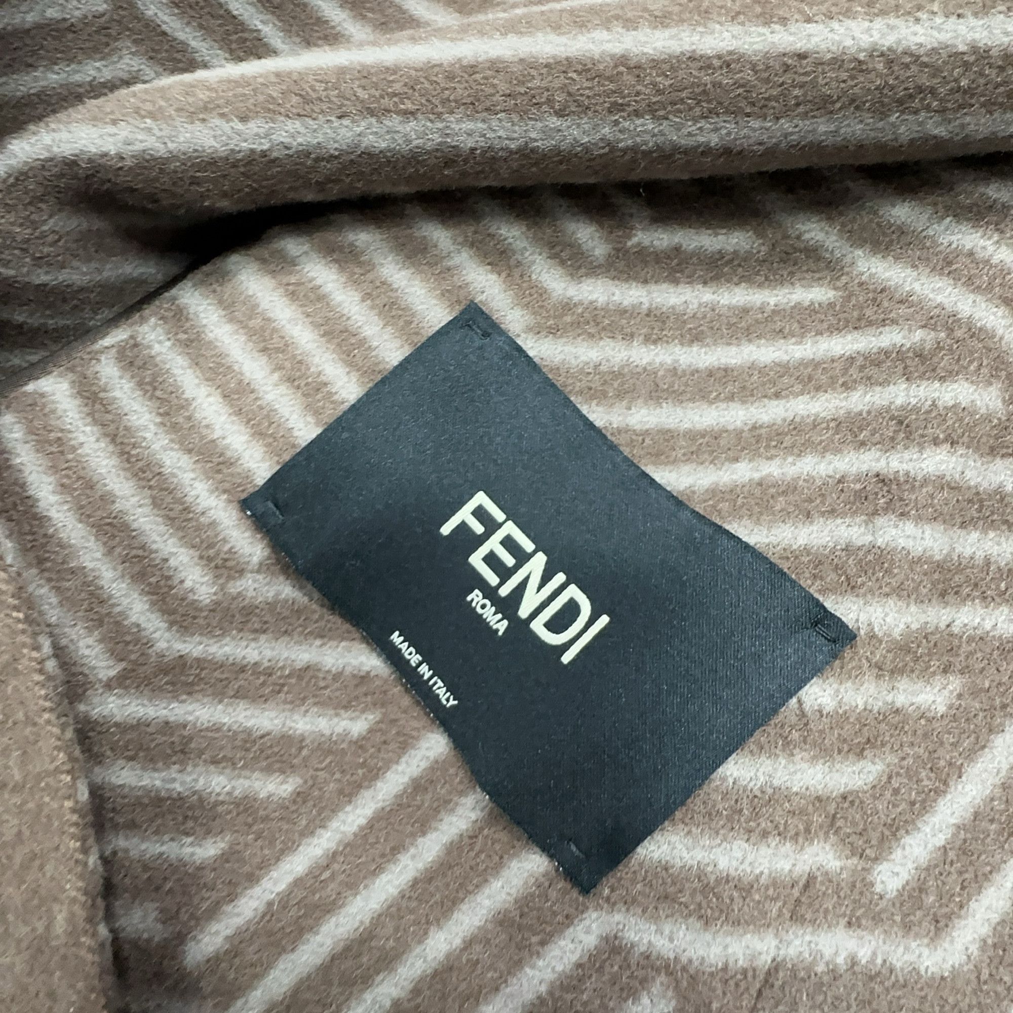 Fendi Fendi FF Shadow Wool Coat Size M Size US M / EU 48-50 / 2 - 6 Thumbnail