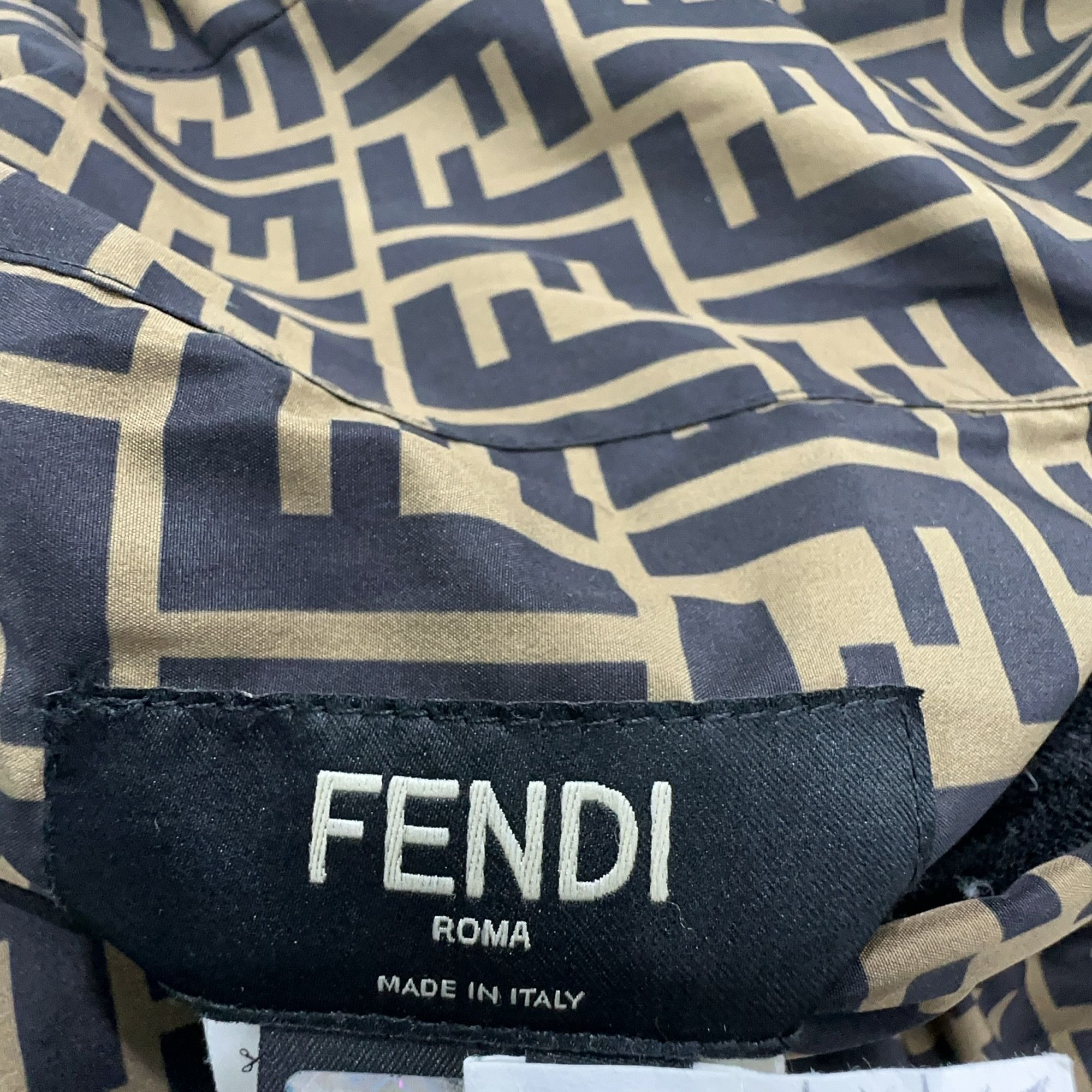 Fendi Fendi Reversible Logo Puffer Jacket Size L Size US L / EU 52-54 / 3 - 5 Thumbnail