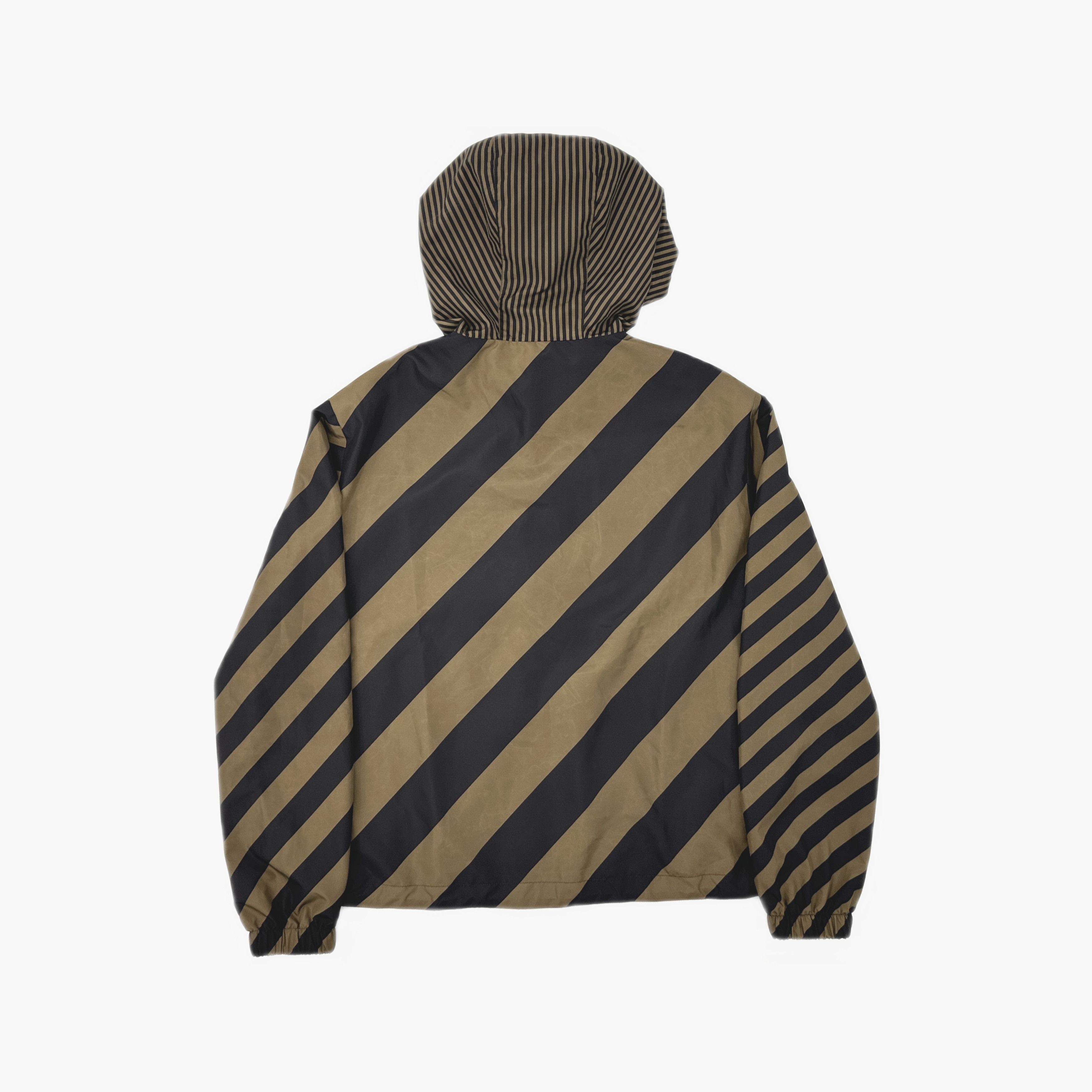 Fendi Fendi Reversible Logo Hooded Jacket Size 52 Size US L / EU 52-54 / 3 - 2 Thumbnail
