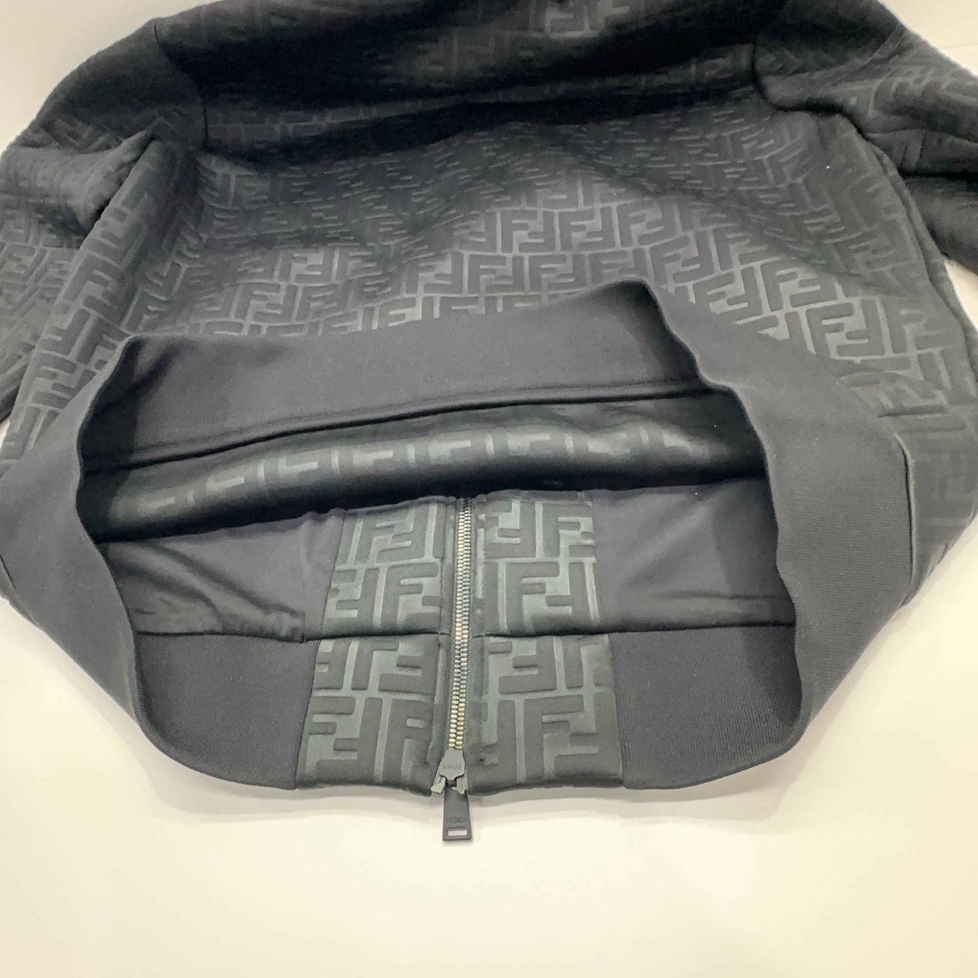 Fendi Fendi FF Embossed Bomber Jacket Size 52 Size US L / EU 52-54 / 3 - 12 Thumbnail