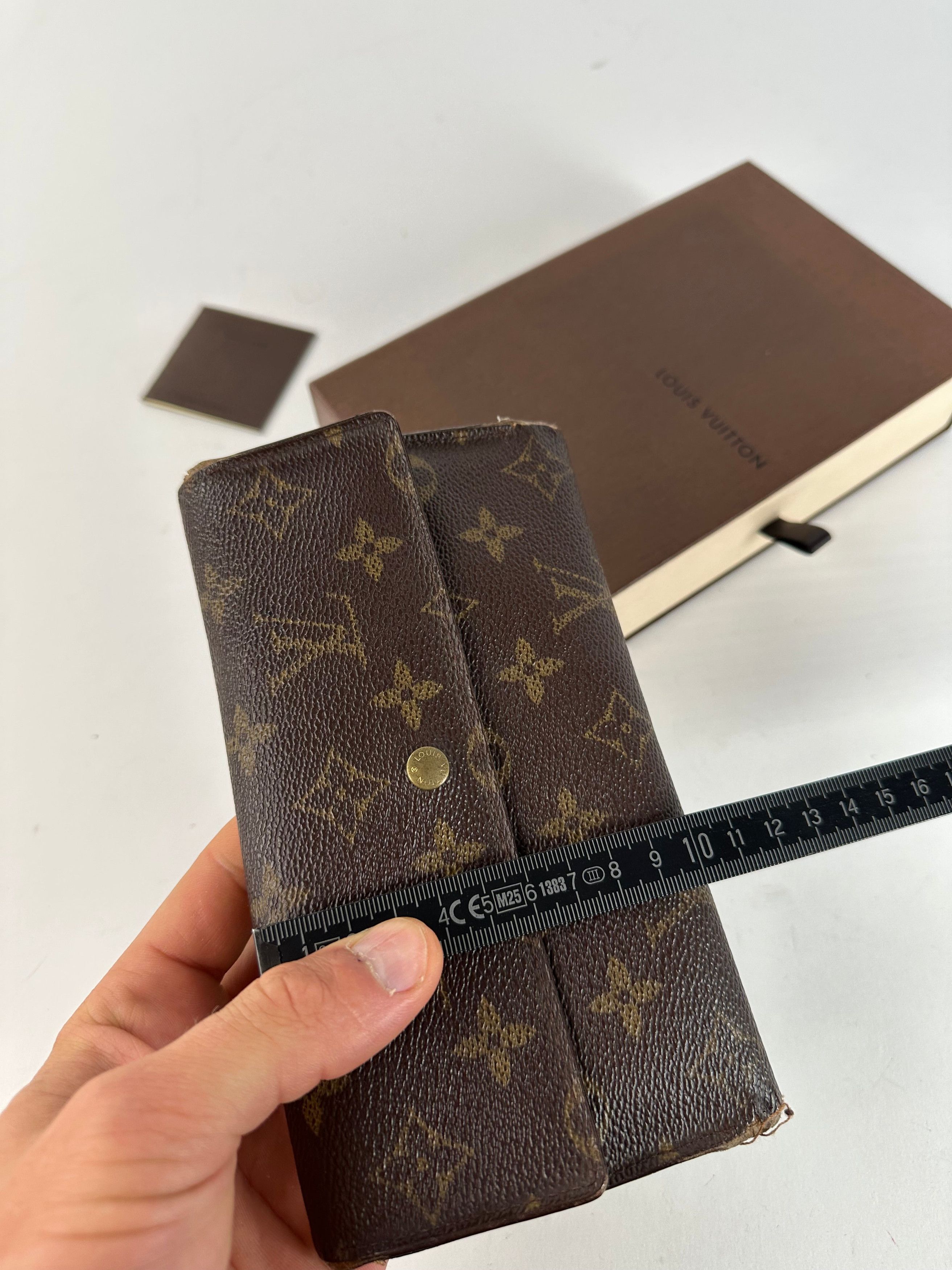Louis Vuitton Vintage Monogram Canvas Long Wallet Brown Size ONE SIZE - 8 Thumbnail