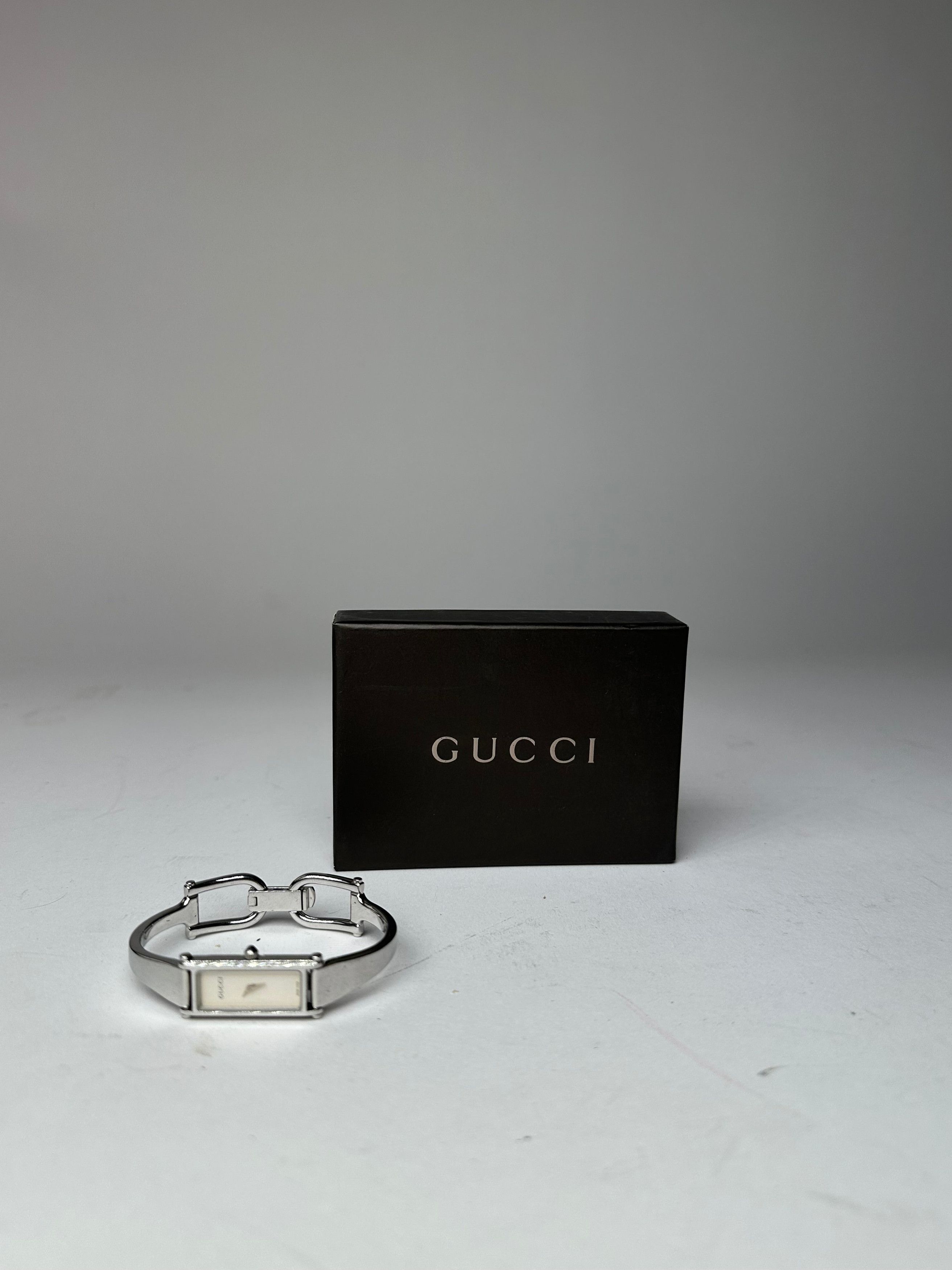 Gucci Vintage 1500L Stainless Steel Bangle Watch Silver White Dial Size ONE SIZE - 10 Thumbnail