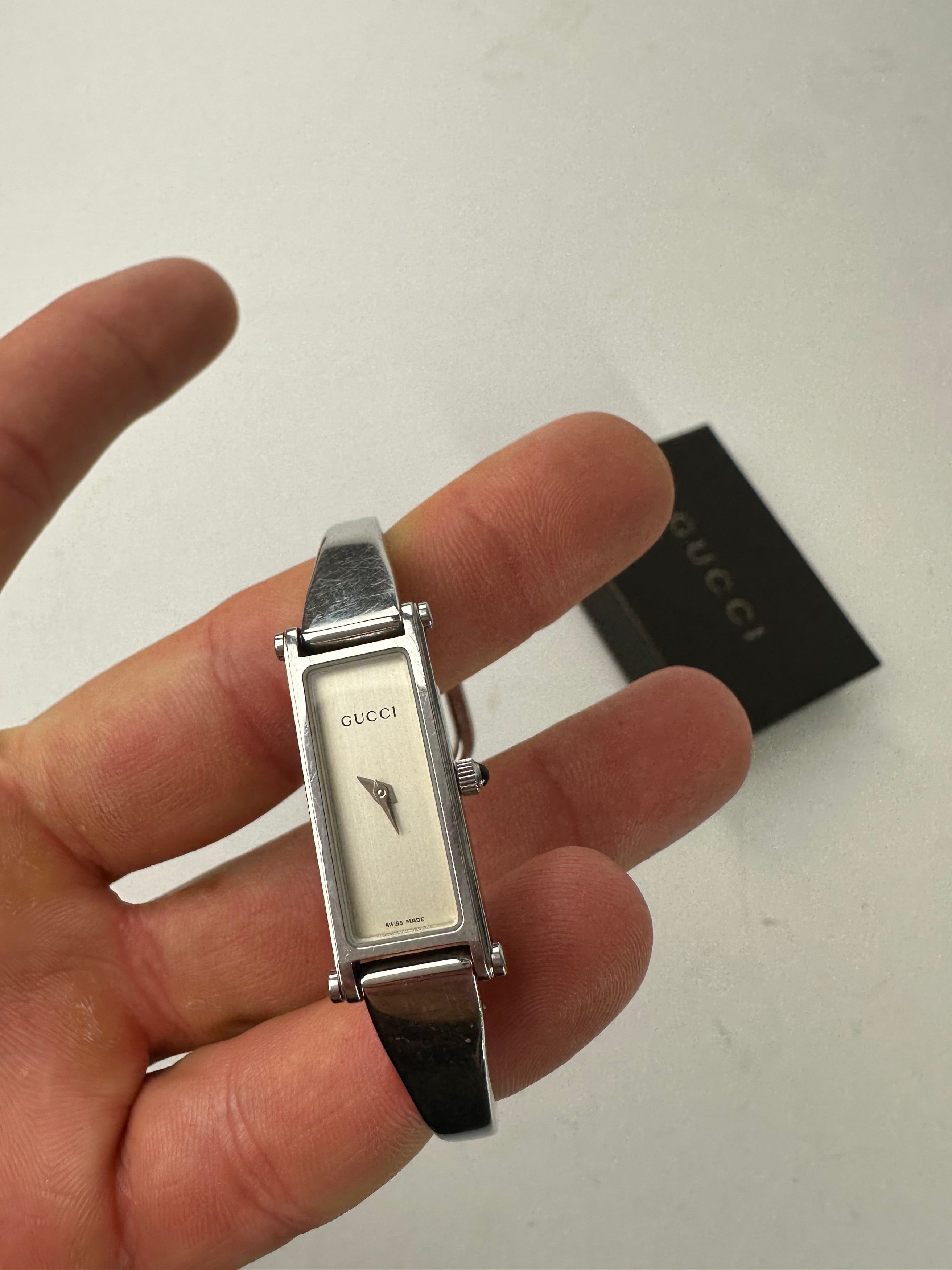 Gucci Vintage 1500L Stainless Steel Bangle Watch Silver White Dial Size ONE SIZE - 3 Thumbnail