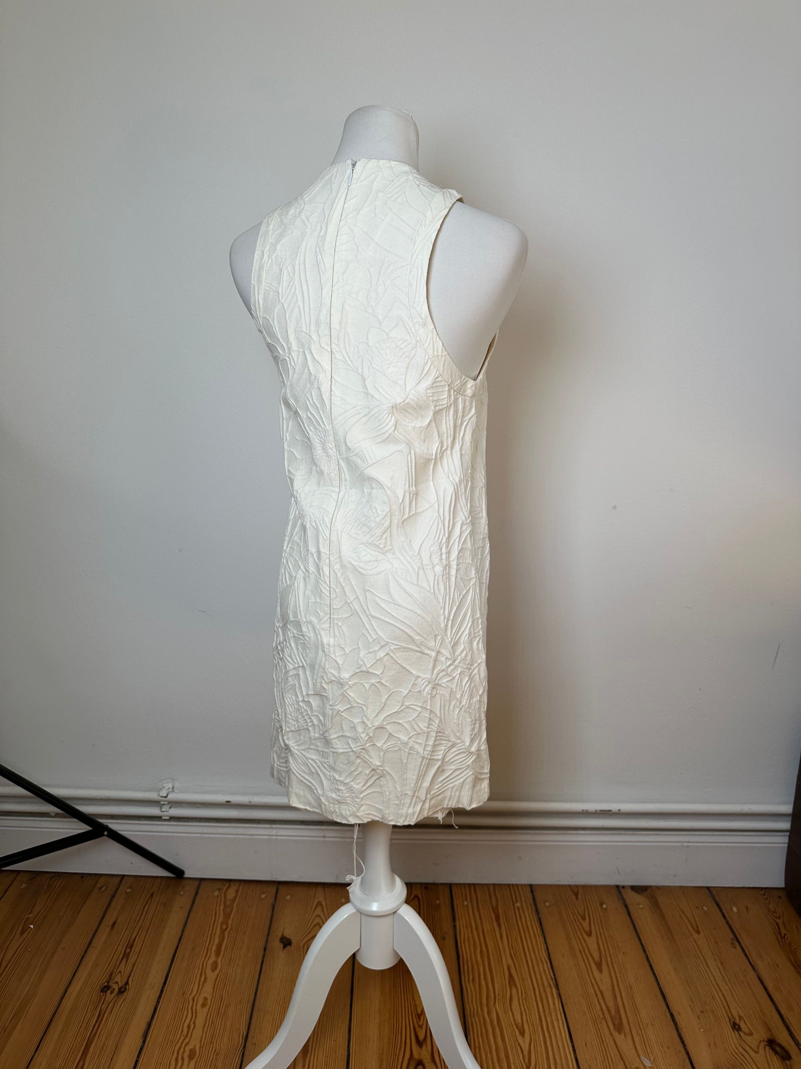 Gucci Vintage Floral Quilted Shift Dress Cream S Size S / US 4 / IT 40 - 3 Thumbnail