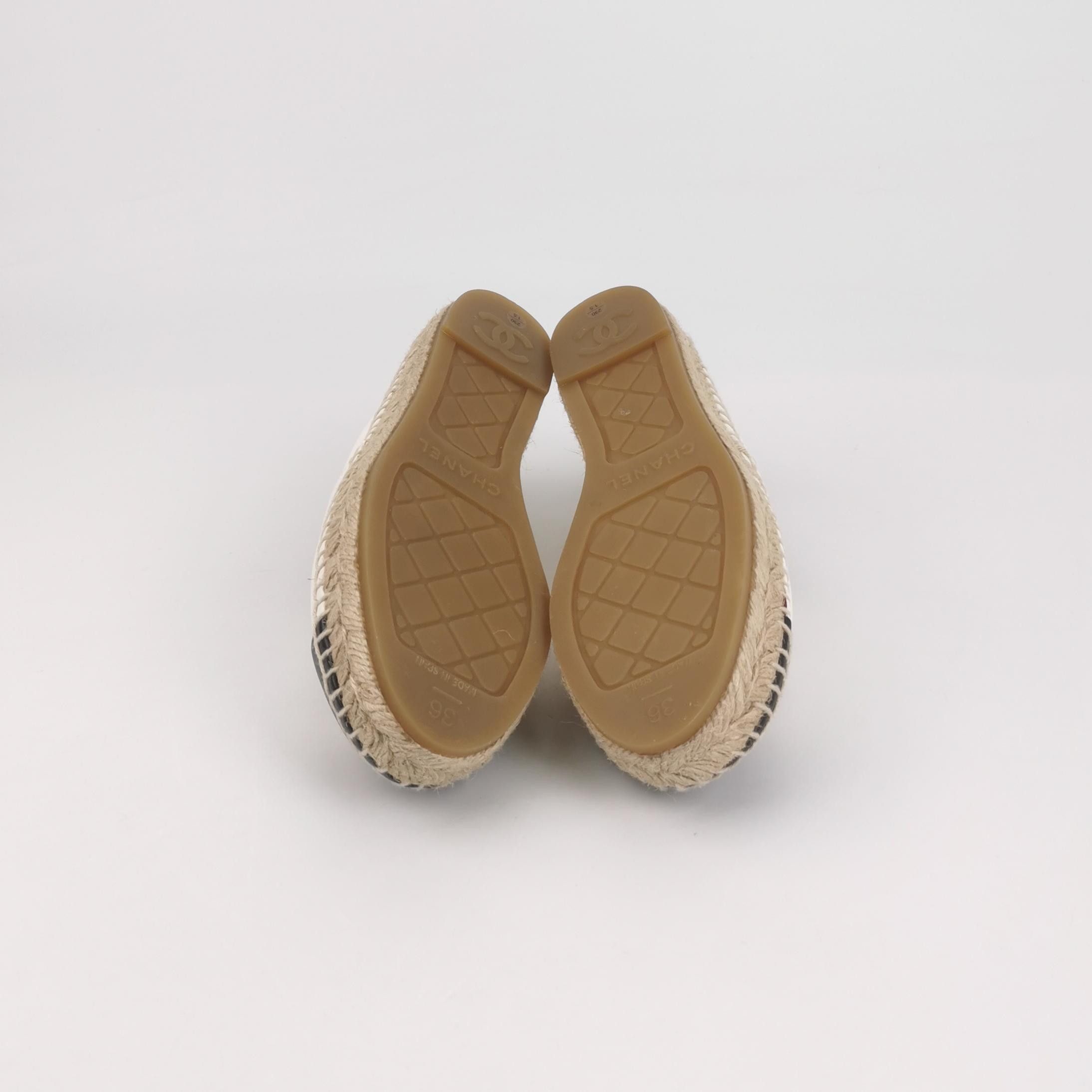 Chanel Chanel Women 6 Flats Size US 6 / IT 36 - 5 Thumbnail