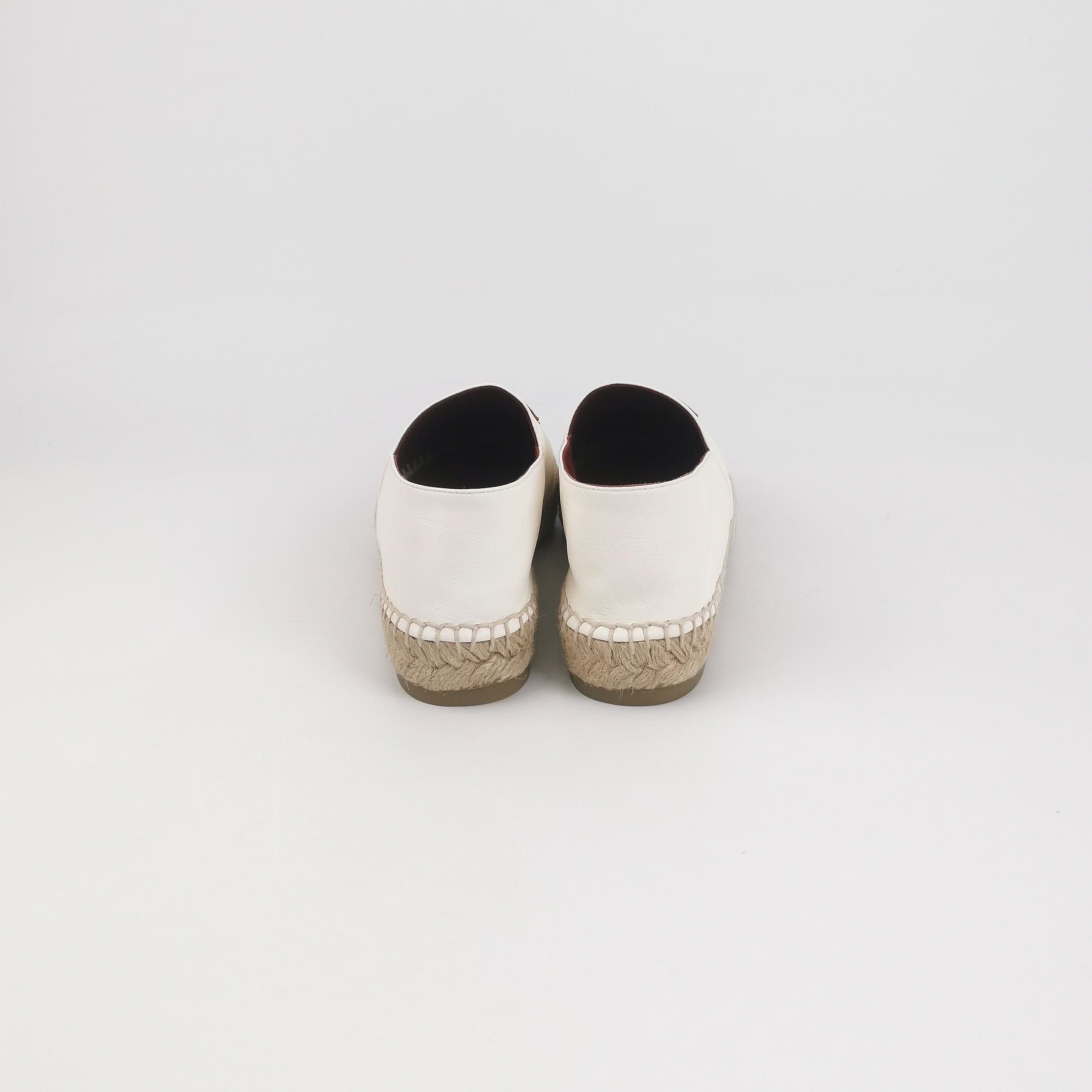 Chanel Chanel Women 6 Flats Size US 6 / IT 36 - 4 Thumbnail