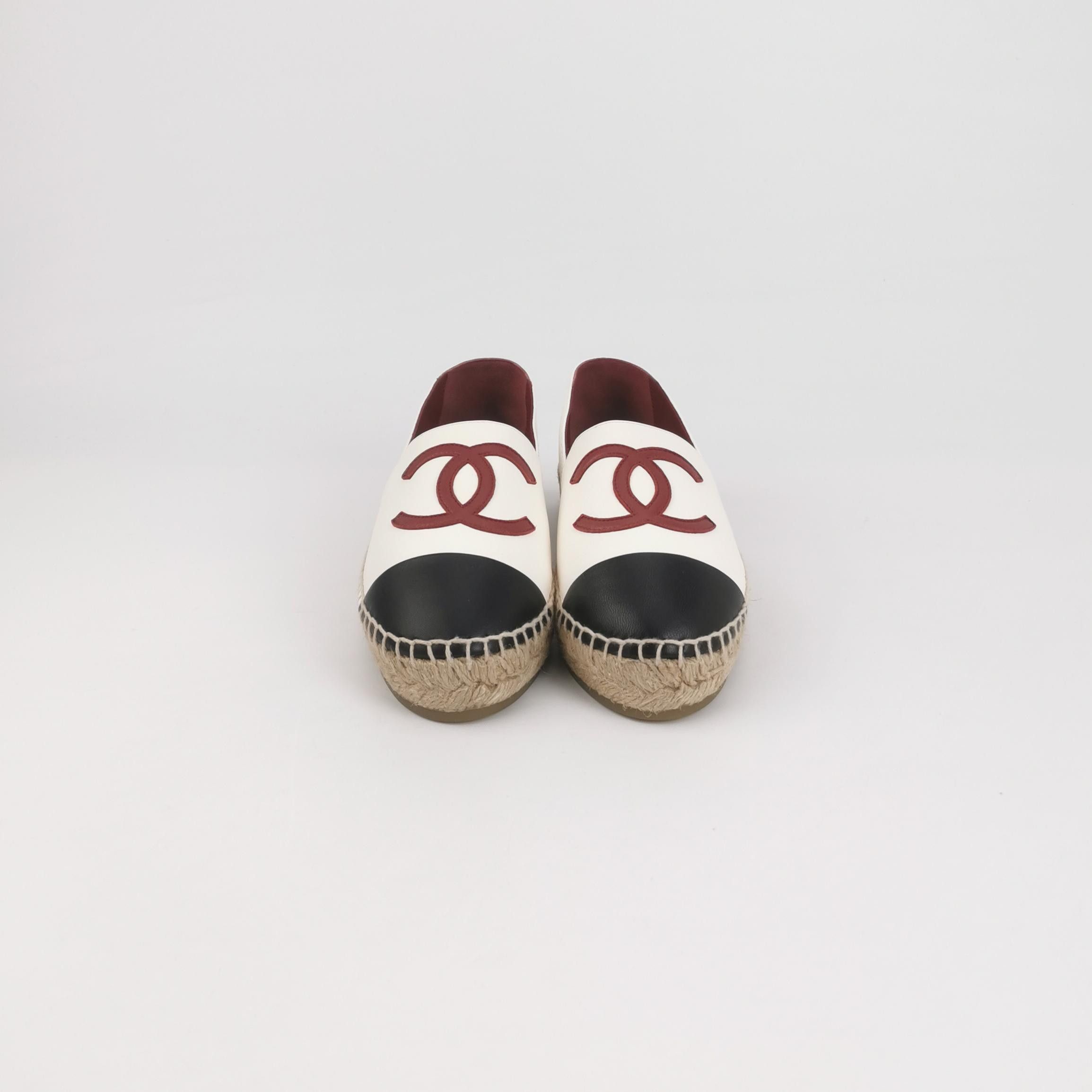 Chanel Chanel Women 6 Flats Size US 6 / IT 36 - 3 Thumbnail
