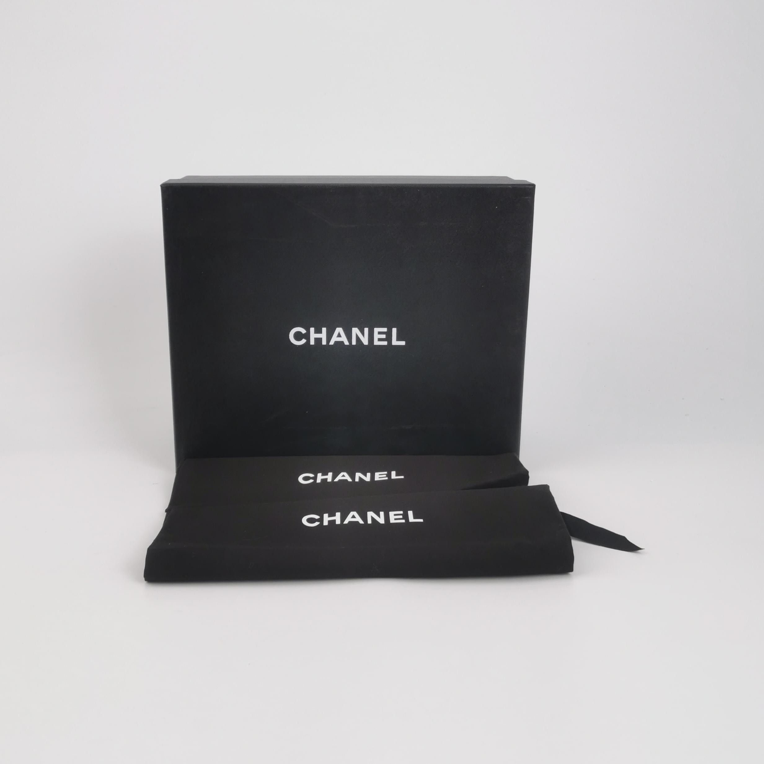 Chanel Chanel Women 5 Flats Size US 5 / IT 35 - 5 Thumbnail