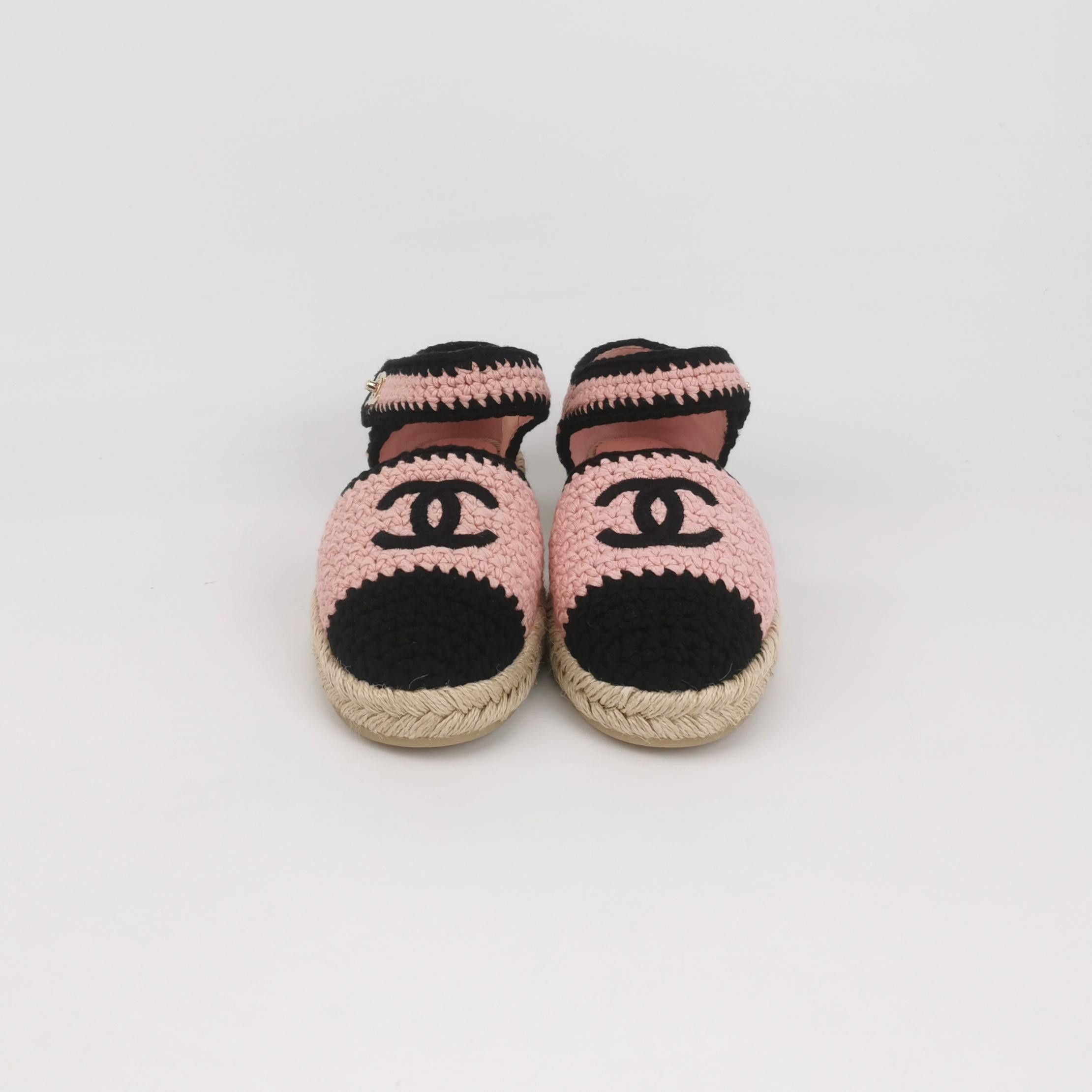 Chanel Chanel Women 5 Flats Size US 5 / IT 35 - 2 Thumbnail