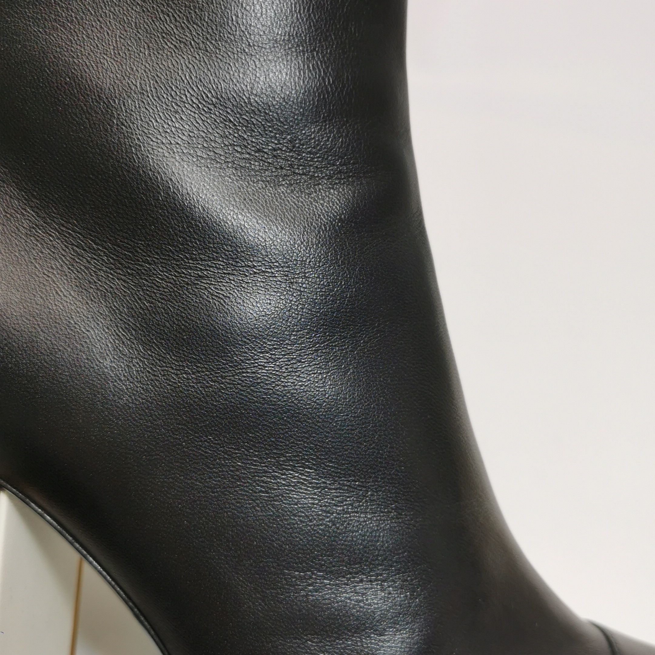Chanel Chanel Women 8-5 Boots Size US 8.5 / IT 38.5 - 14 Thumbnail