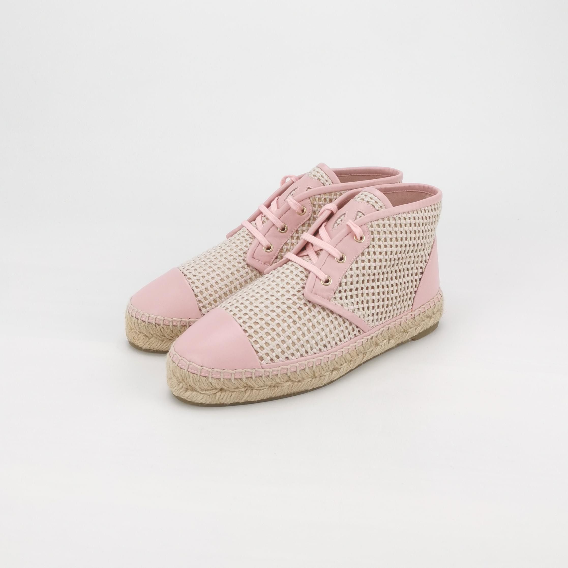 Chanel Chanel Women 6 Lowtop Sneakers Size US 6 / IT 36 - 2 Thumbnail