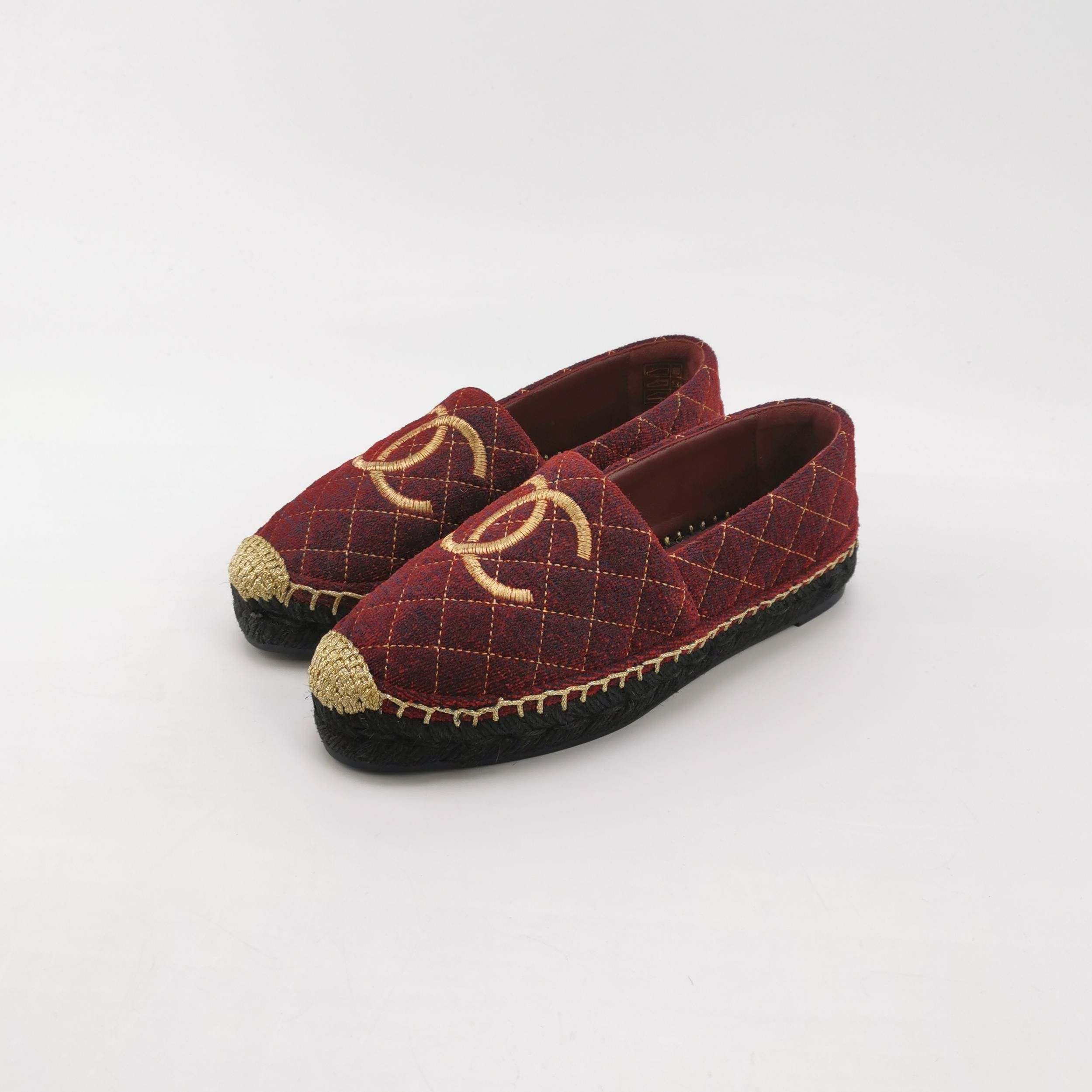 Chanel Chanel Women 7 Flats Size US 7 / IT 37 - 2 Thumbnail