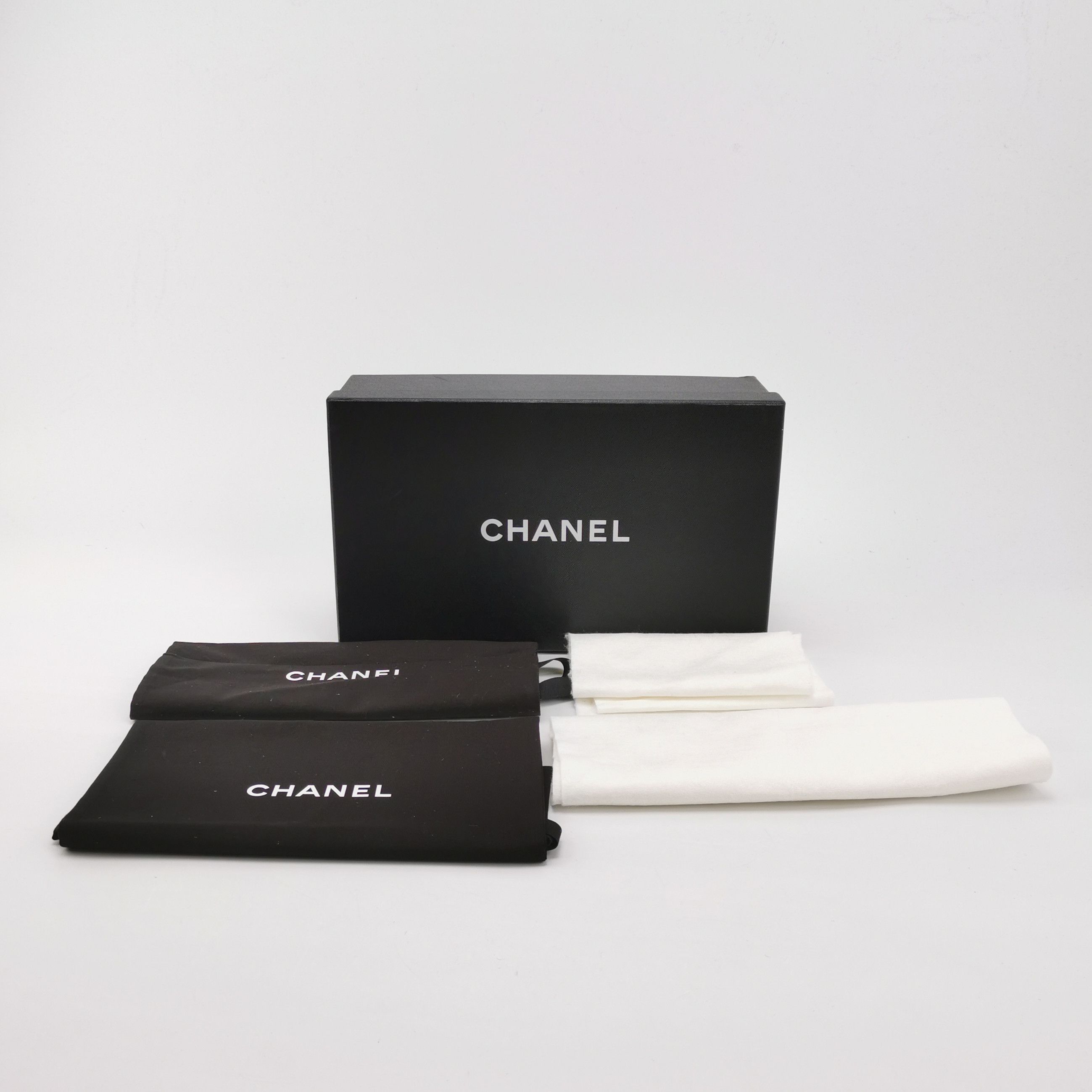Chanel Chanel Women 7 Flats Size US 7 / IT 37 - 6 Thumbnail