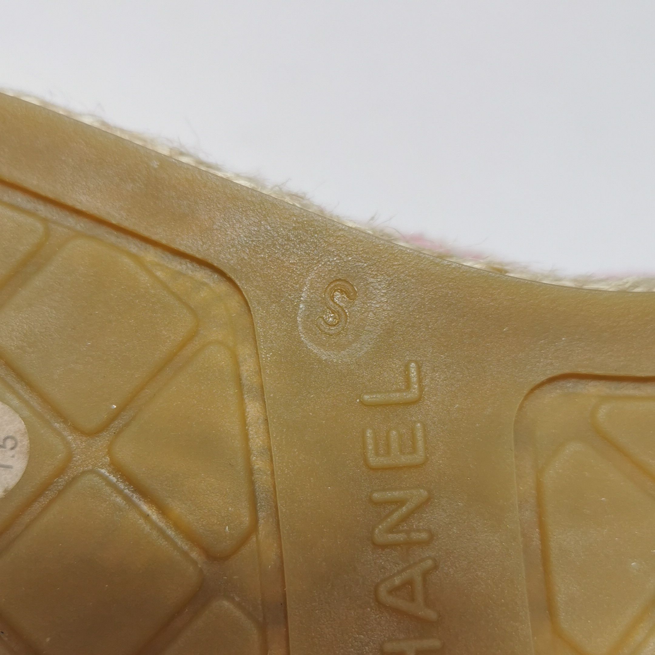 Chanel Chanel Women 7 Flats Size US 7 / IT 37 - 9 Thumbnail