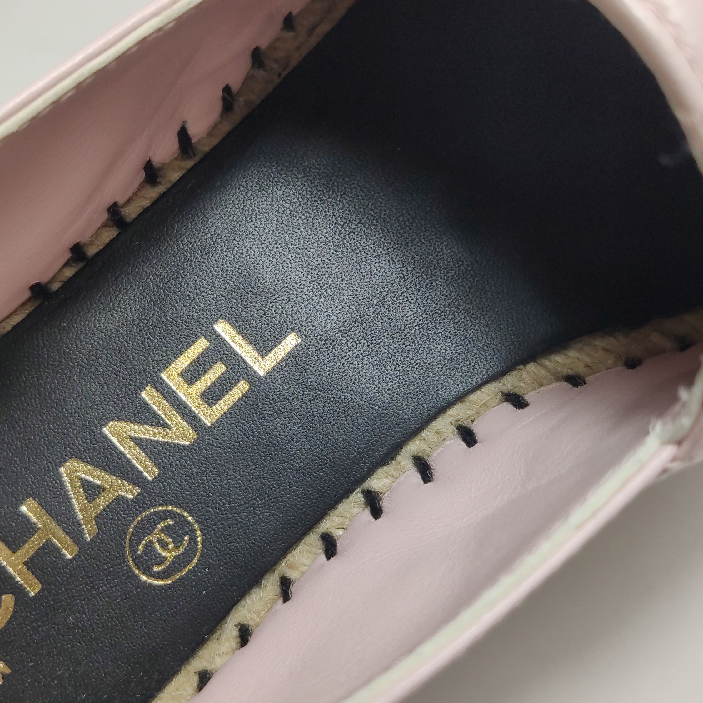 Chanel Chanel Women 5 Flats Size US 5 / IT 35 - 9 Thumbnail