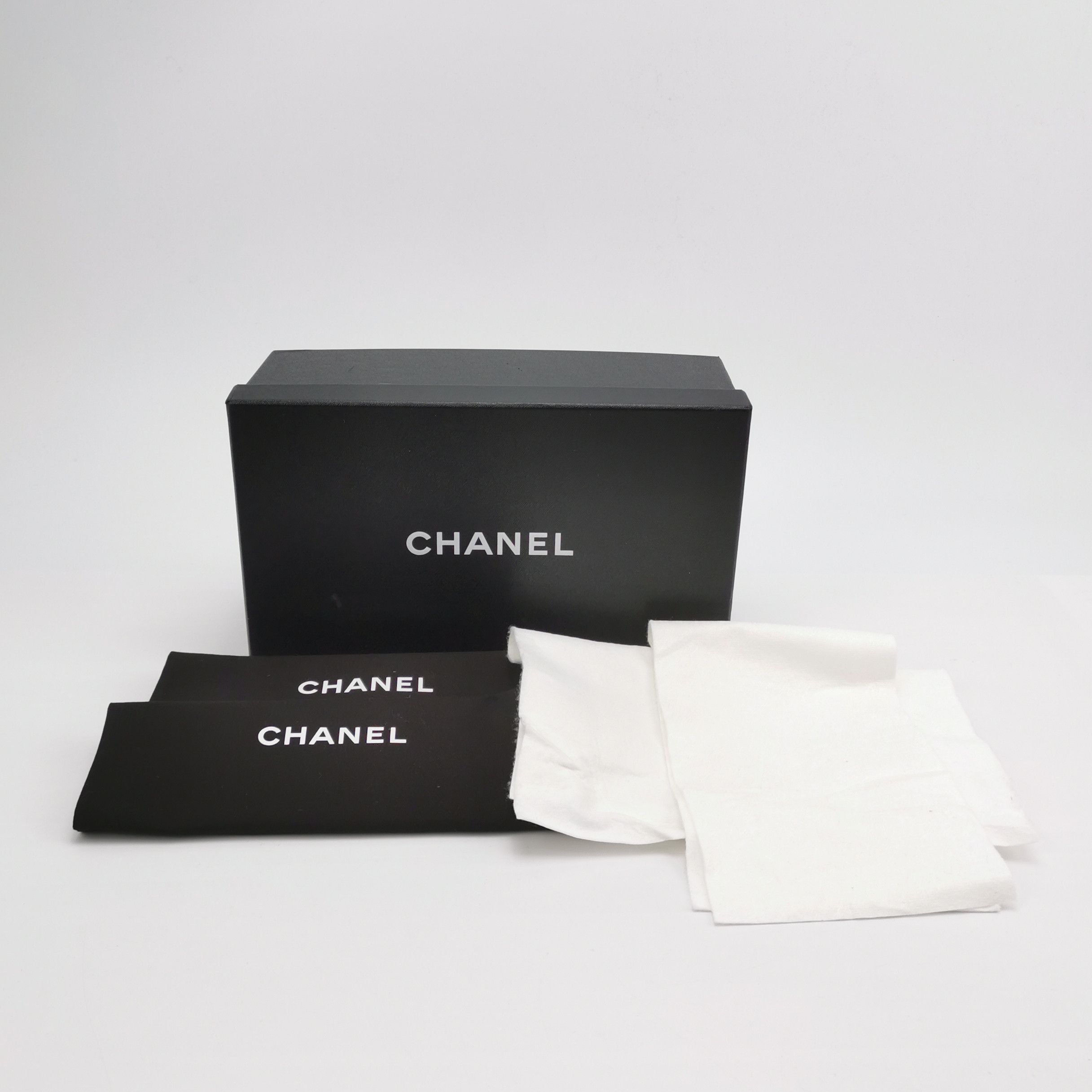 Chanel Chanel Women 5 Flats Size US 5 / IT 35 - 6 Thumbnail