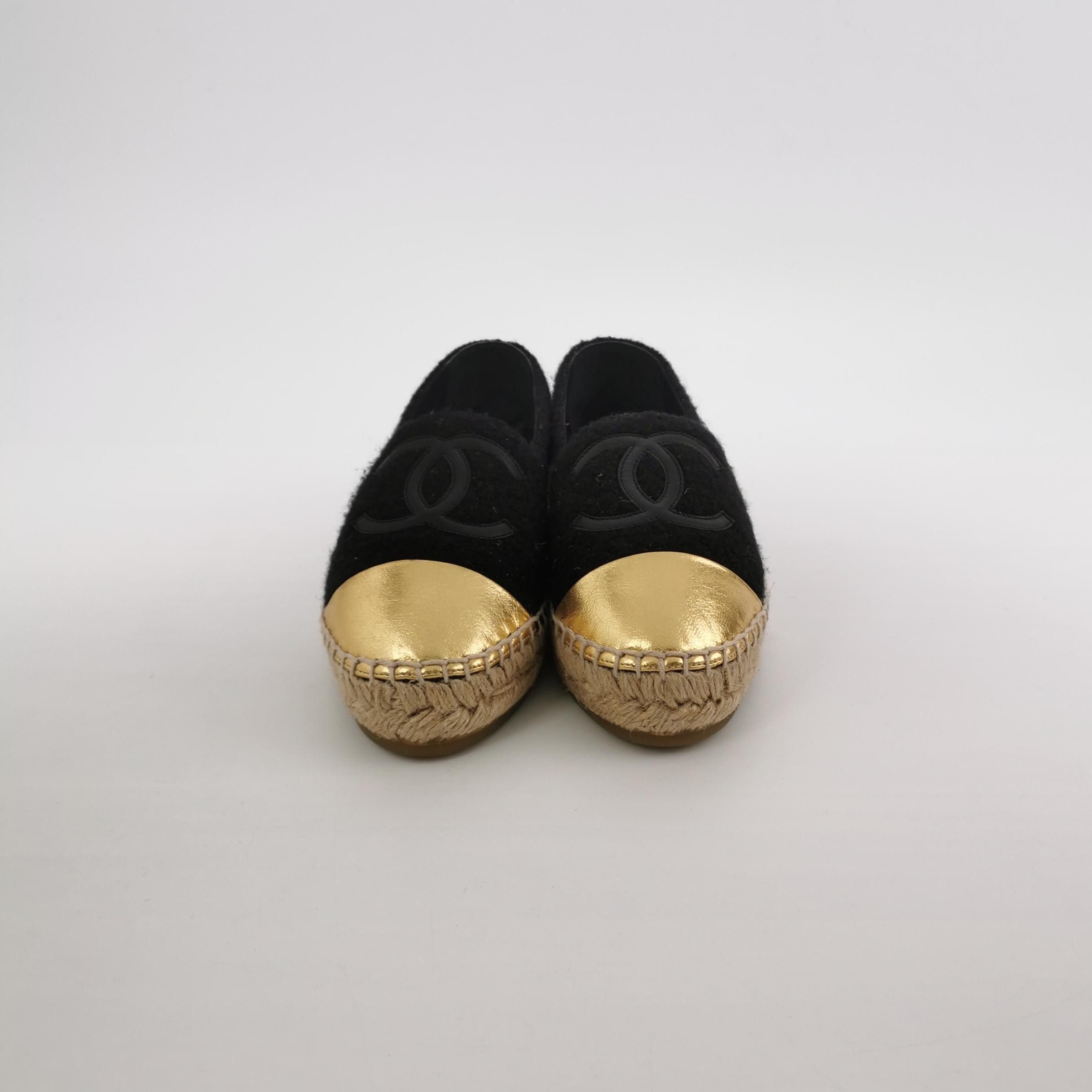 Chanel Chanel Women 5 Flats Size US 5 / IT 35 - 3 Thumbnail