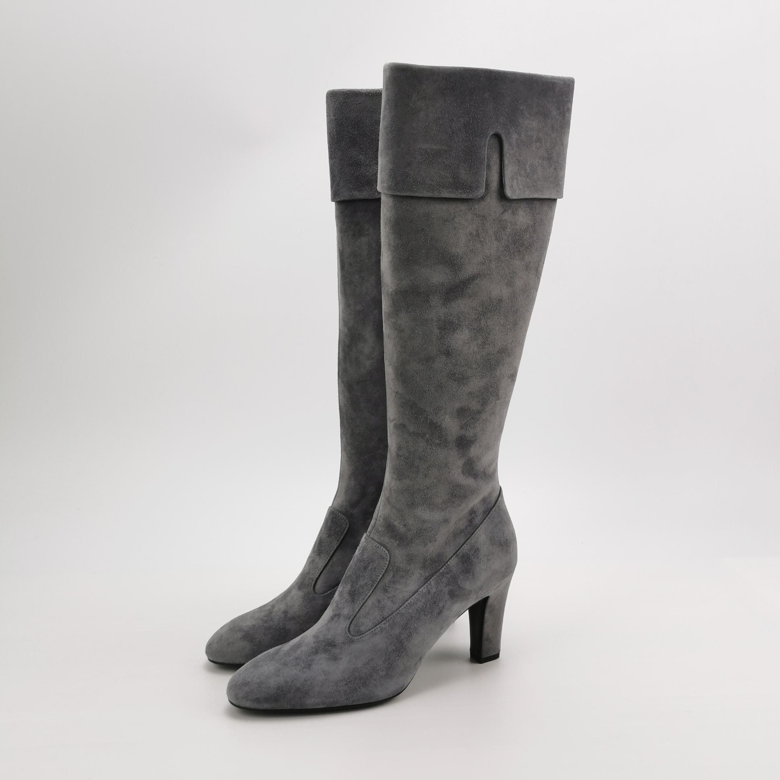 Chanel Chanel Women 7 Boots Size US 7 / IT 37 - 2 Thumbnail
