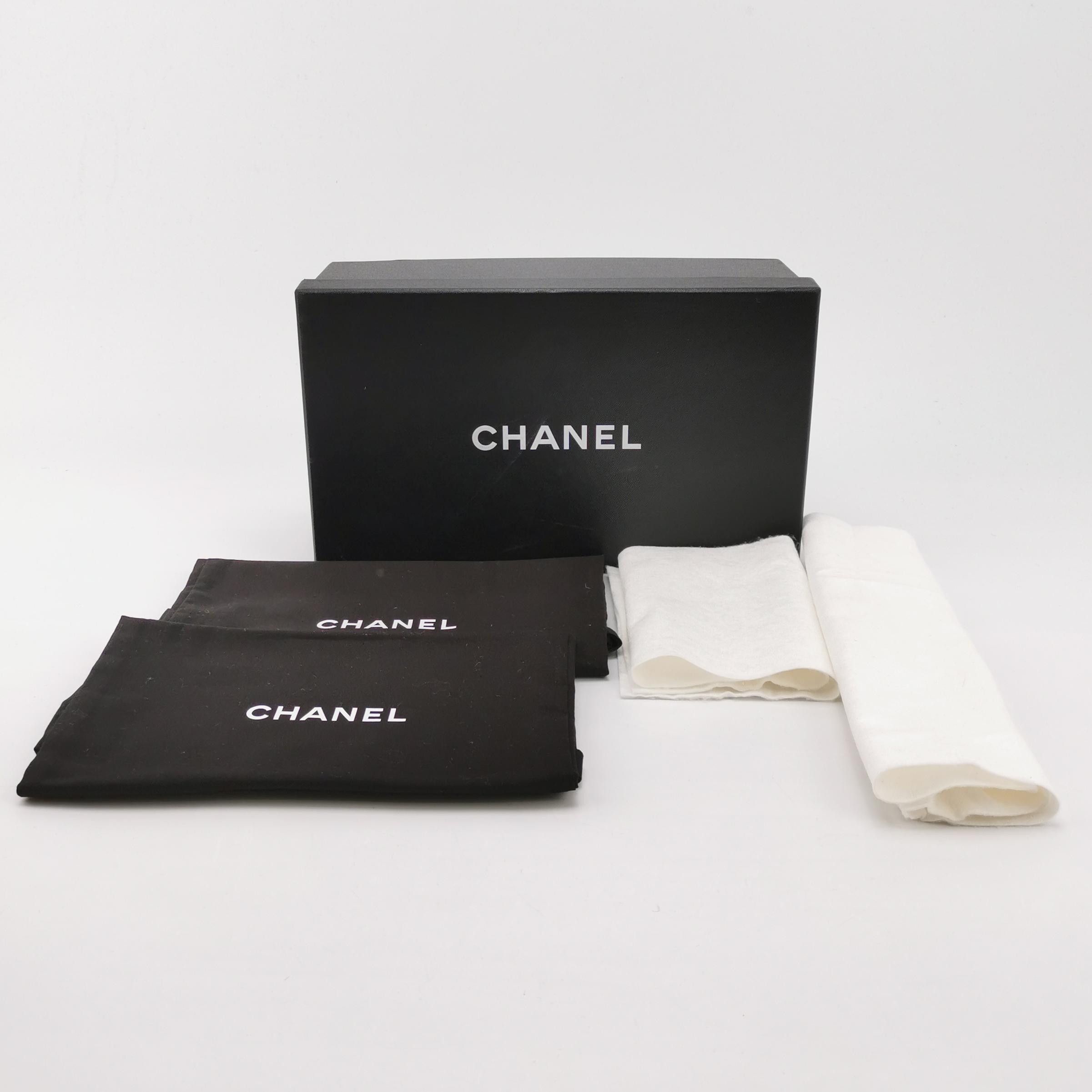 Chanel Chanel Women 5 Flats Size US 5 / IT 35 - 5 Thumbnail