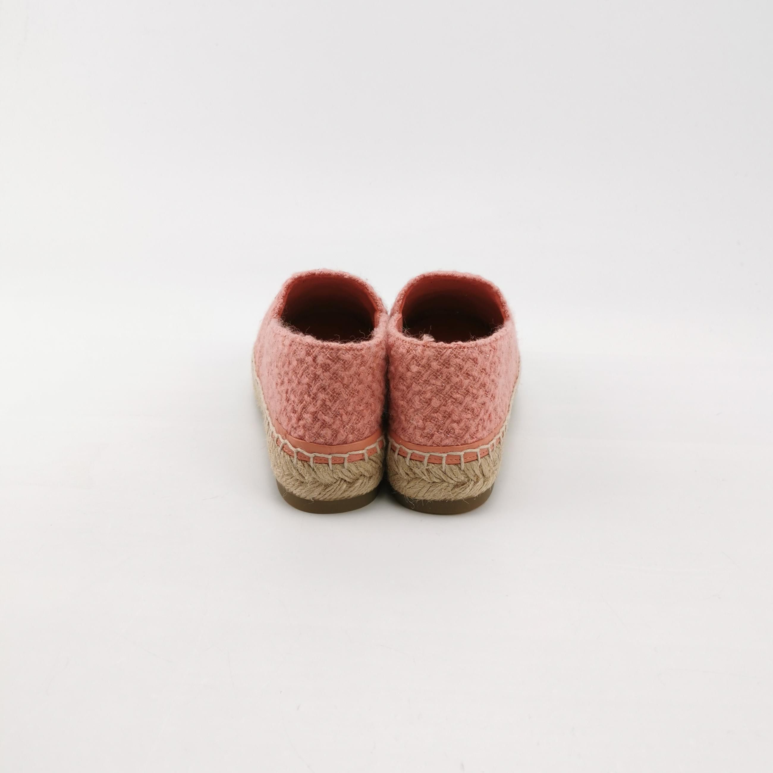 Chanel Chanel Women 5 Flats Size US 5 / IT 35 - 4 Thumbnail